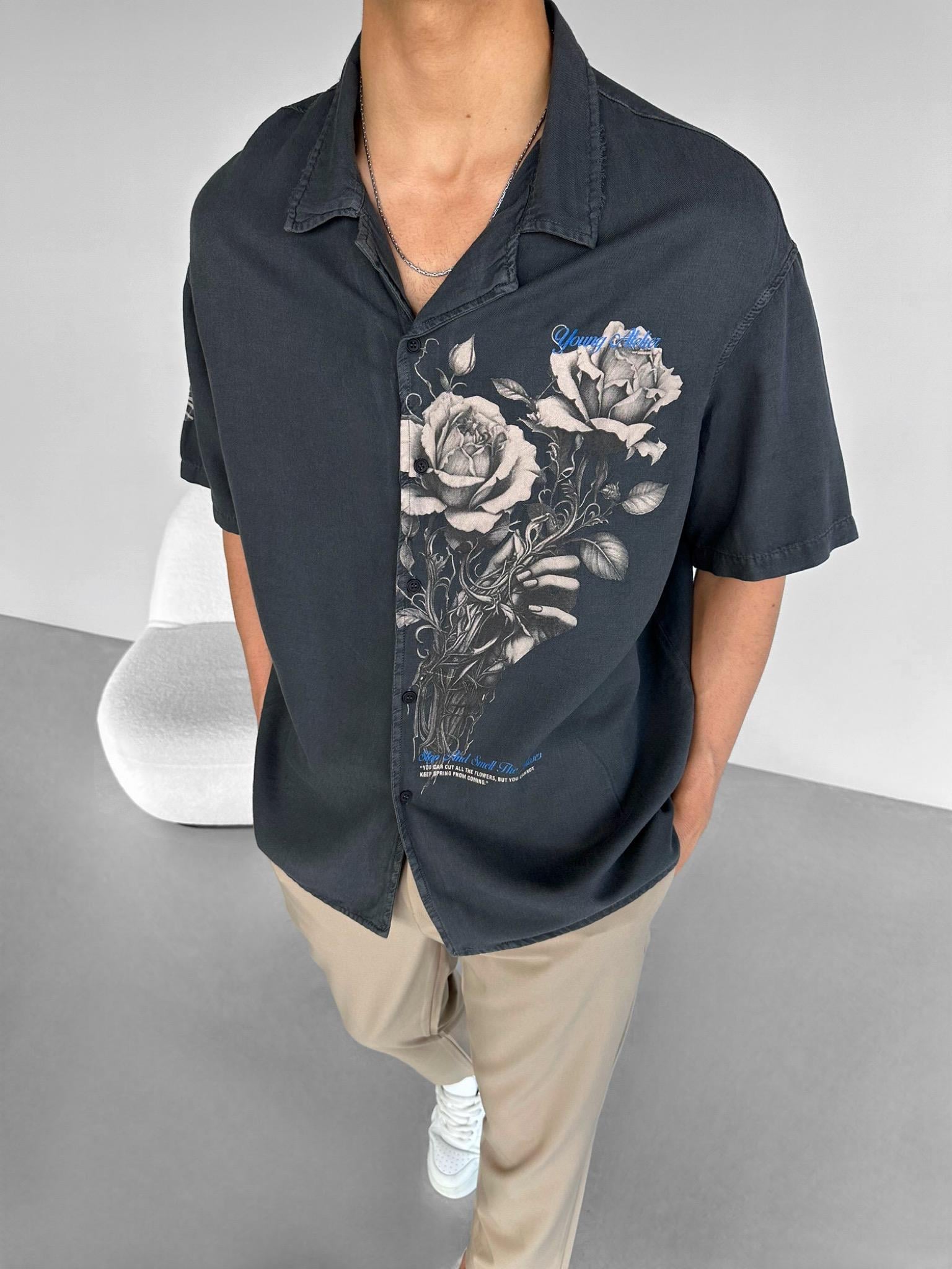 Oversize 'Young Atelier' Baskılı Flower Desenli Gömlek Siyah