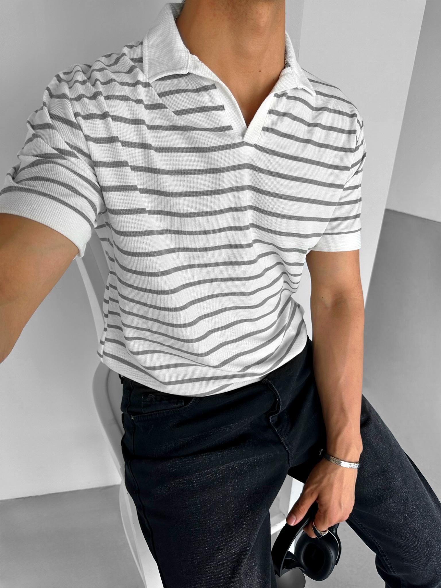 Polo Yaka Çizgili T-Shirt Gri