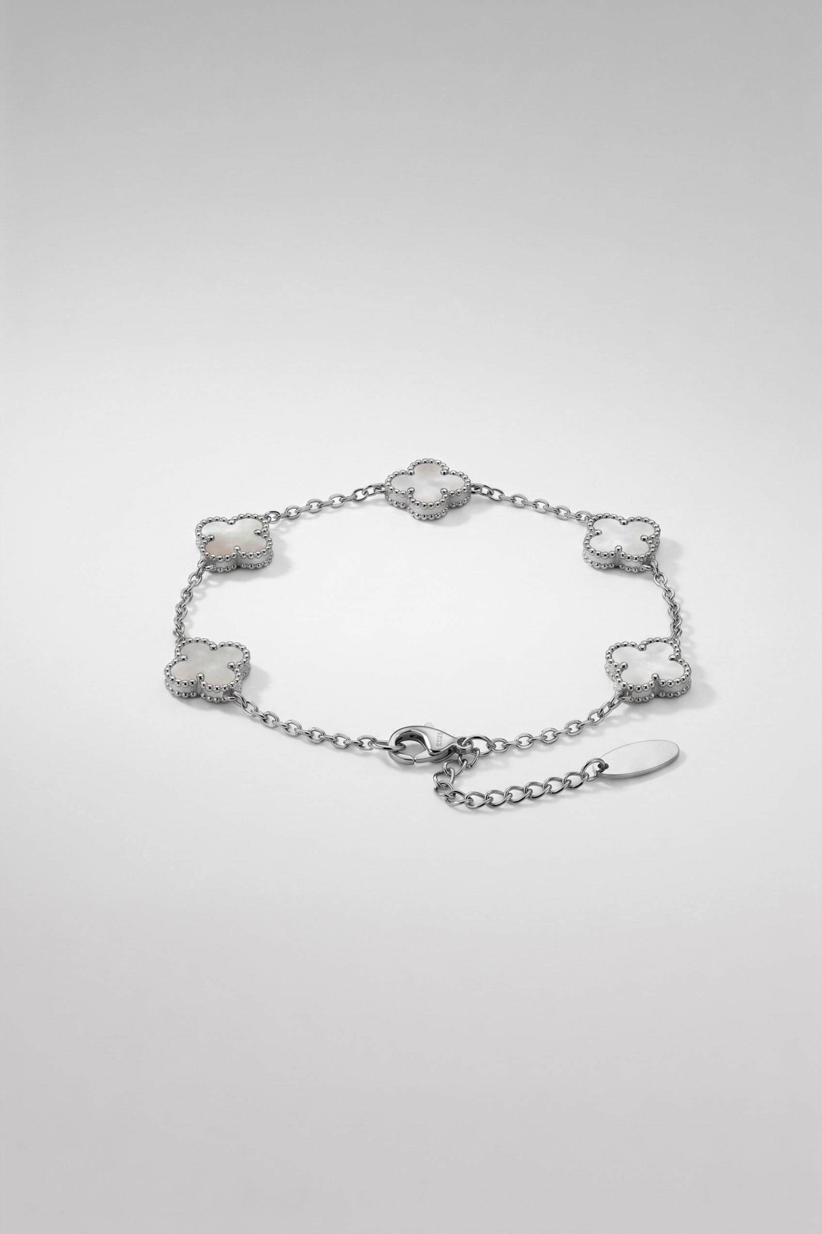 Unisex Minimal Çelik Yonca Bileklik Beyaz