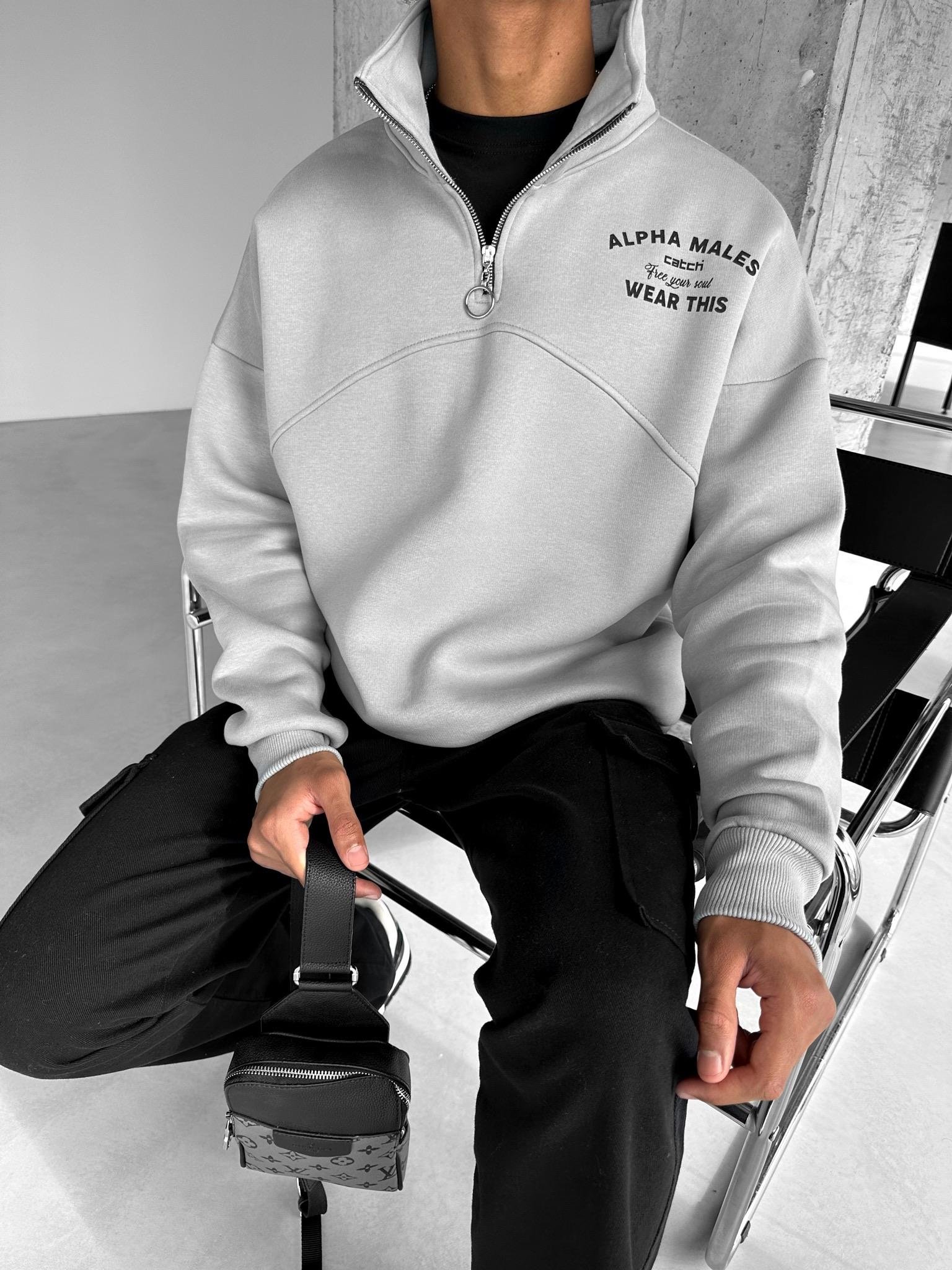Yarım Fermuarlı Baskılı Sweatshirt Gri