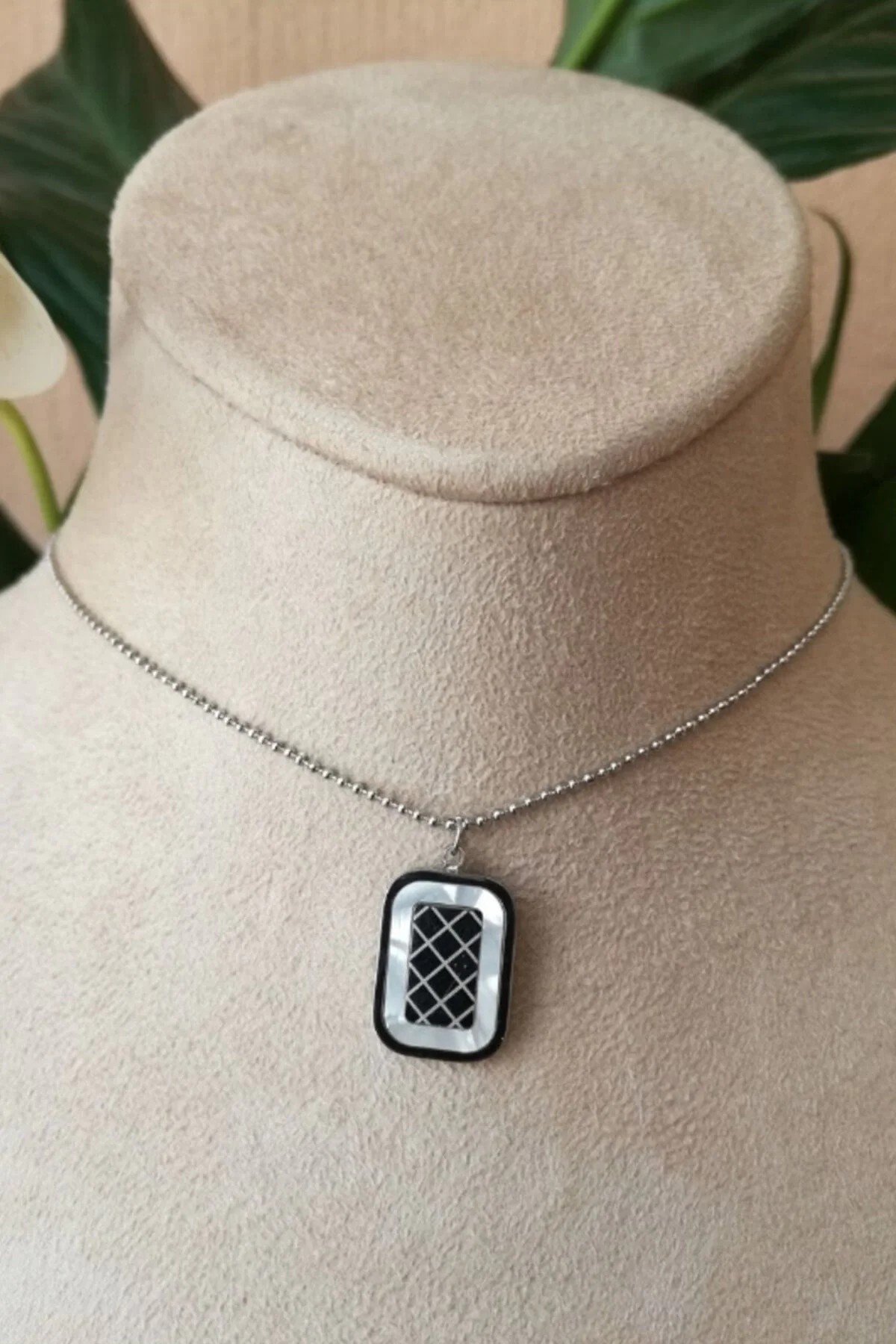 Dikdortgen Tasarim İnce Silver Zincirli Gumus Renkli Zirkon Ay Tasli Kaliteli Paslanmaz Celik Kolye Stainless Stell