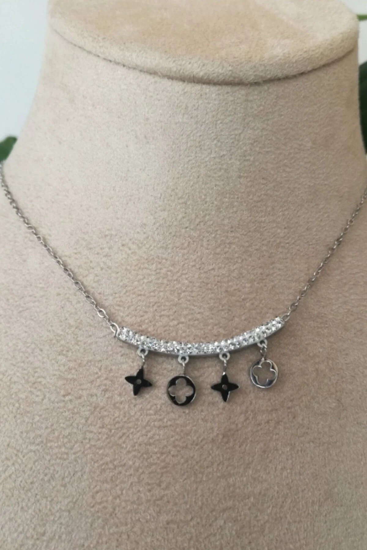 Gerdanlik Tasarim İnce Silver Zincirli Gumus Renkli Zirkon Tasli Kaliteli Paslanmaz Celik Kolye Stainless Stell