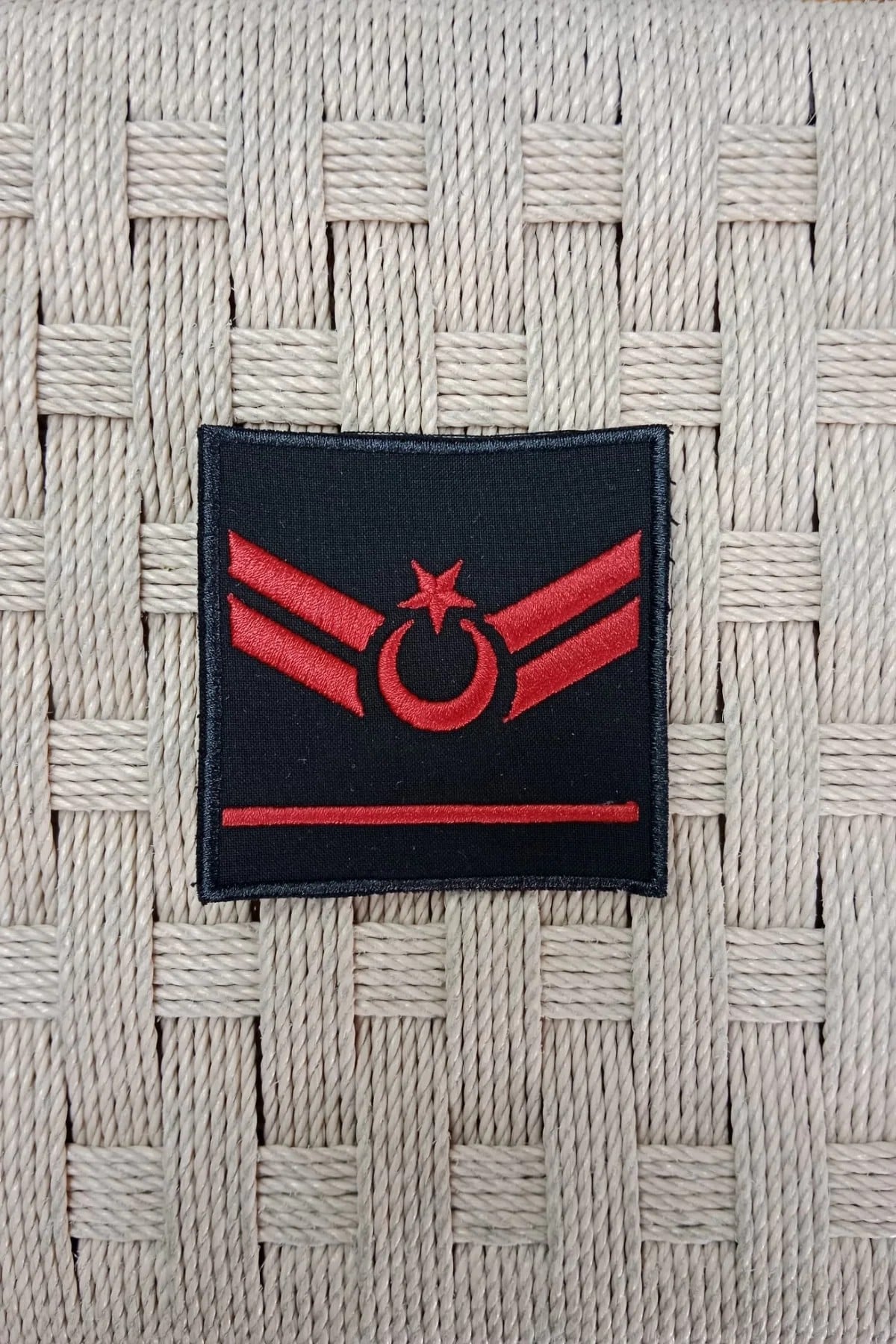 Jandarma Uzman Cavus 1 Kademe Siyah Zemin Harici Ve Dahili Bez Nakis Kol Rutbe