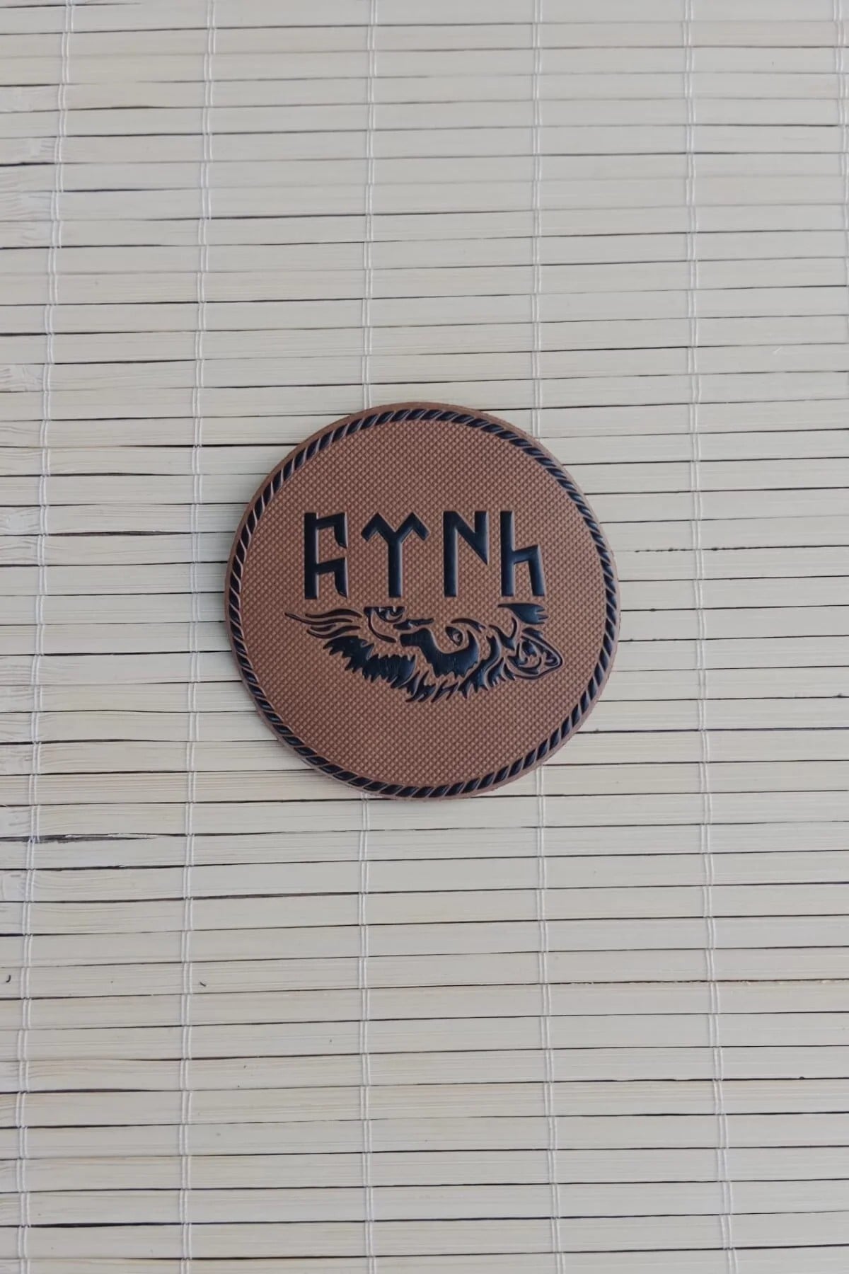 Kahverengi Zemin Siyah İslemeli Eski Turkce Turk Yazili Arma Pec Patch