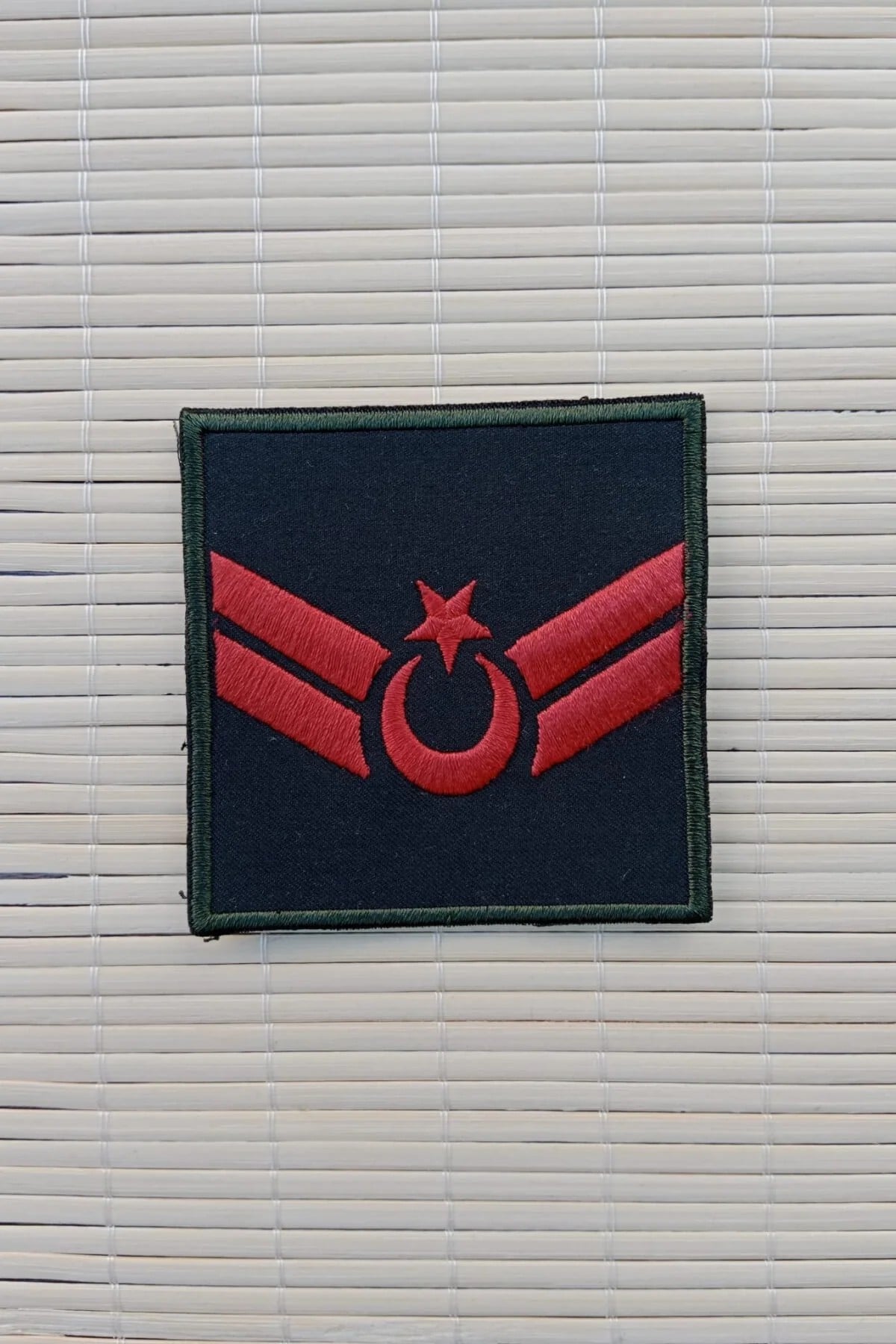 Kara Kuvvetleri Uzman Cavus Yesil Renk Harici Ve Dahili Bez Nakis Kol Rutbe