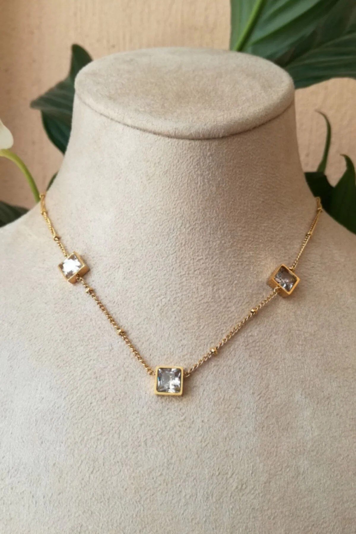 Kare Tasarim İnce Gold Zincirli Altin Renkli Zirkon Tasli Kaliteli Paslanmaz Celik Kolye Stainless Stell