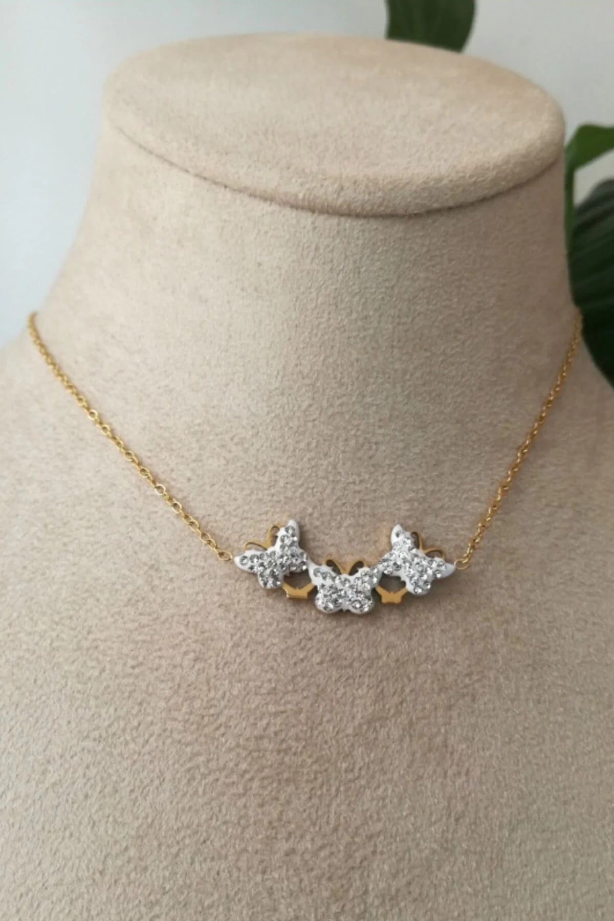 Kelebek Tasarim Tasarim İnce Gold Zincir Altin Renkli Kaliteli Paslanmaz Celik Kolye Stainless Stell