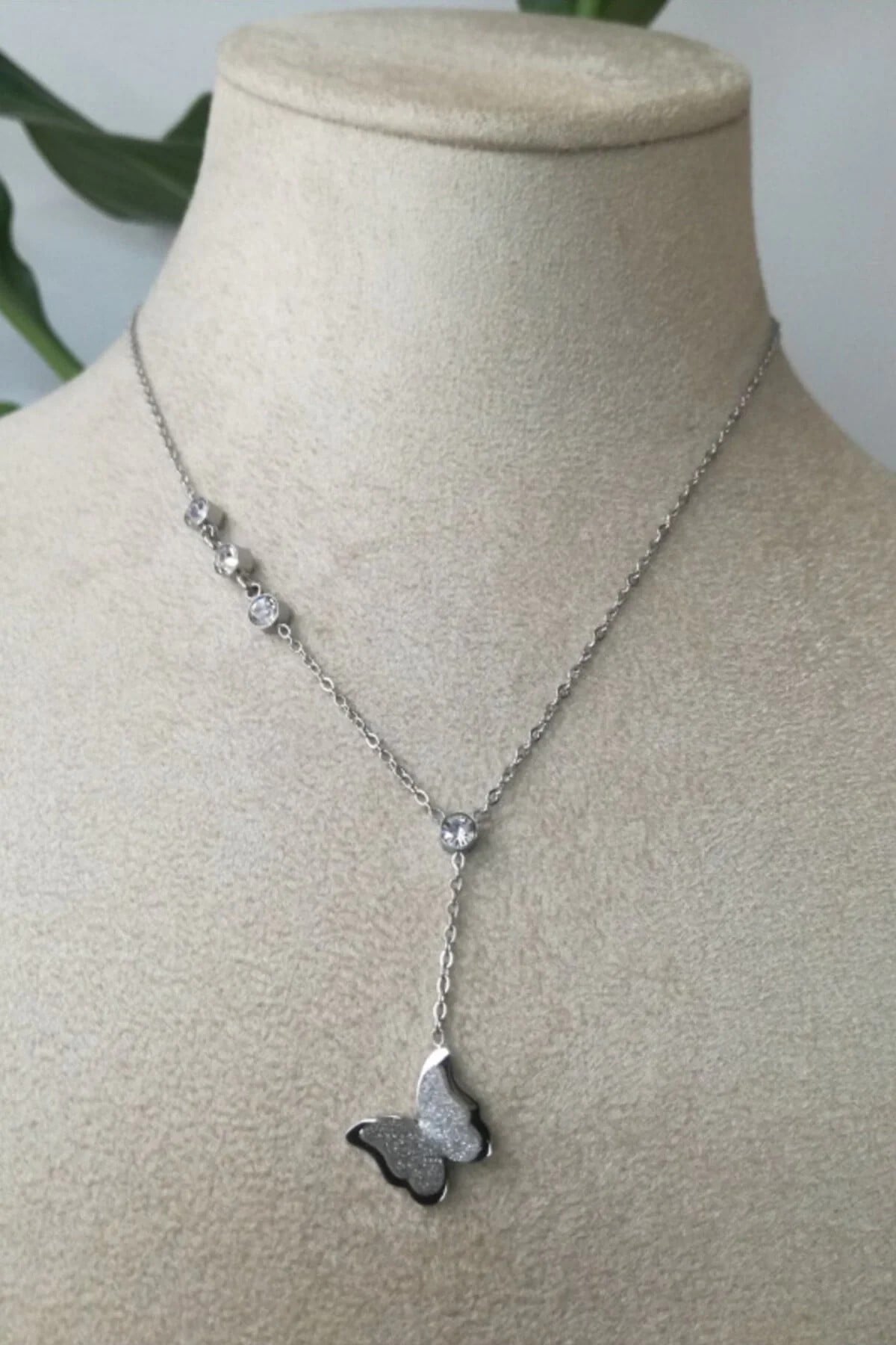 Kelebekli Tasarim İnce Silver Zincirli Gumus Renkli Zirkon Tasli Kaliteli Paslanmaz Celik Kolye Stainless Stell