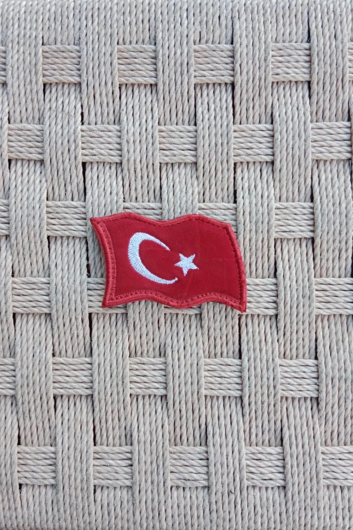 Kirmizi Kadife Zemin Dalgalanan Ayyildiz Bayrakli Nakis İslemeli Arma Patch Pec