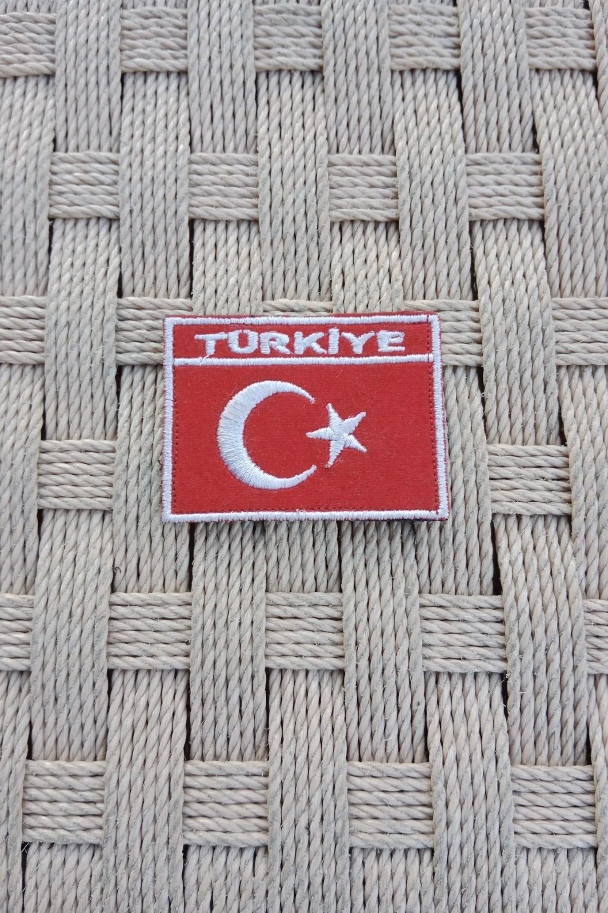 Kirmizi Kadife Zemin Turkiye Yazili Ayyildiz Bayrakli Nakis İslemeli Arma Patch Pec