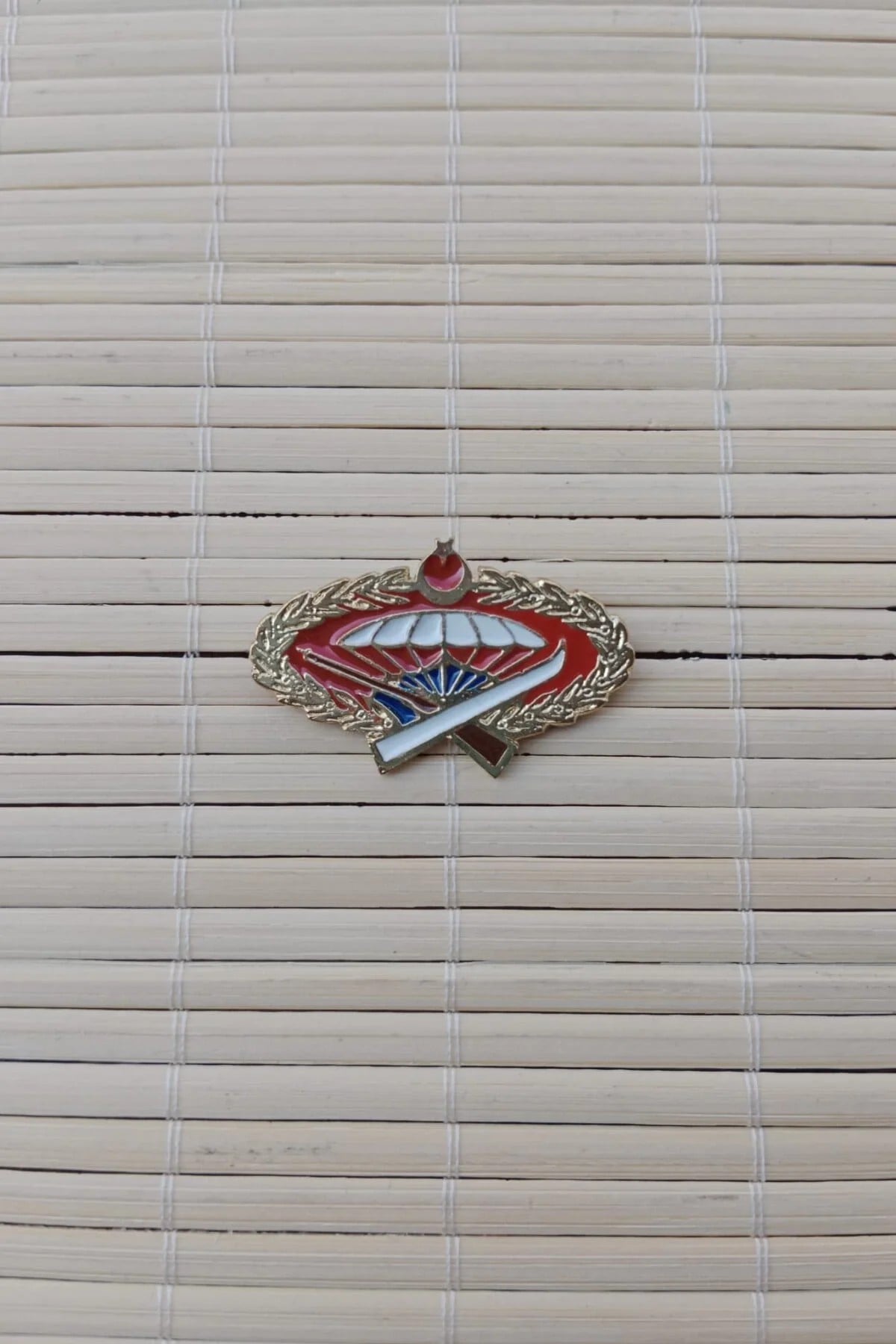 Komando İhtisas Harici Metal Gogus Brovesi