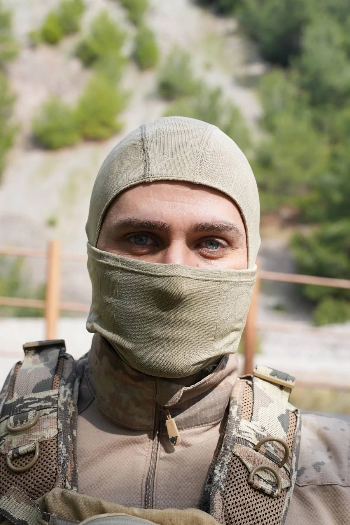 Kum Beji Renkli Ruzgar Gecirmez Termal Balaklava Kar Maskesi