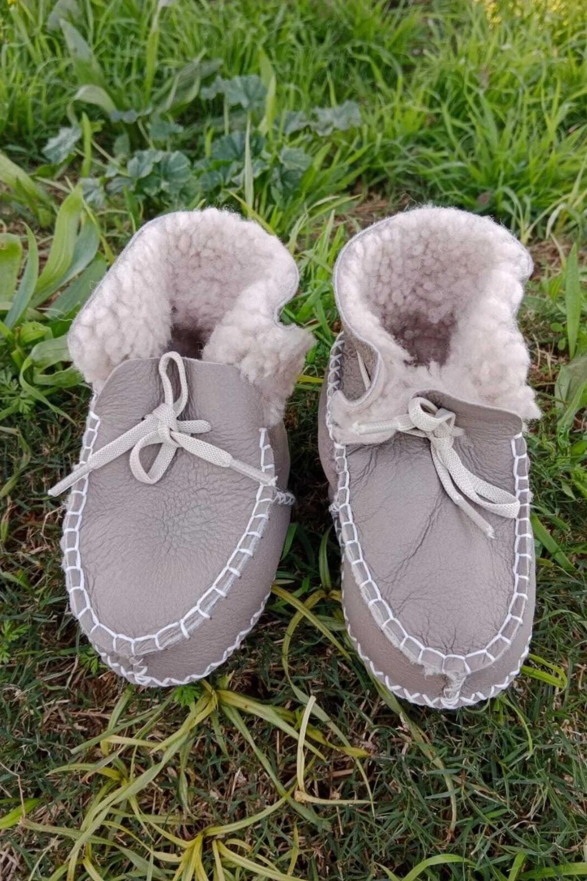 Kum Renkli Hakiki Kuzu Derisi Bagcikli İci Polarli Organik Ortopedik Cocuk Bebek İlkadim Bagcikli Patik Kanvas Sneaker Casual Deri Ayakkabi