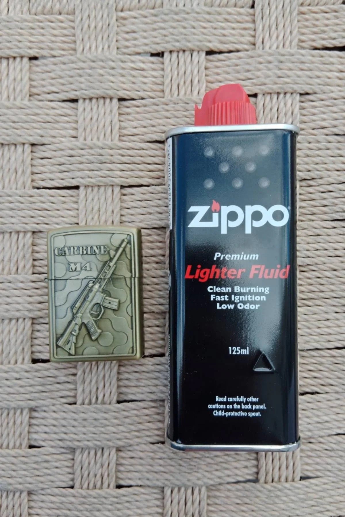 Ozel Tasarim Sari Renkli Carbine M4 Makineli Tufek Kabartmali Premium Zippo Cakmak