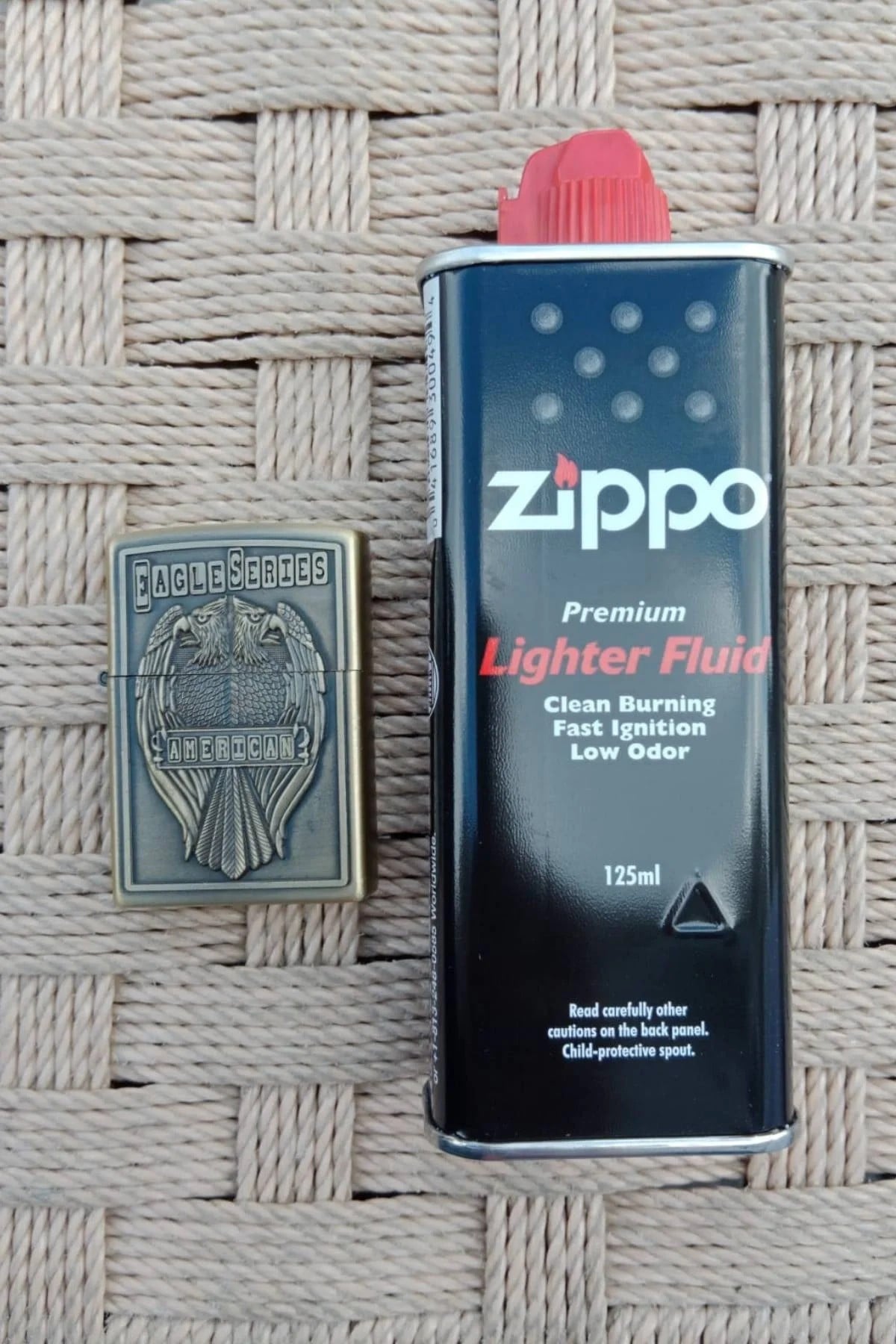 Ozel Tasarim Sari Renkli Cift Basli Eagle Series American Yazili Kabartmali Premium Zippo Cakmak