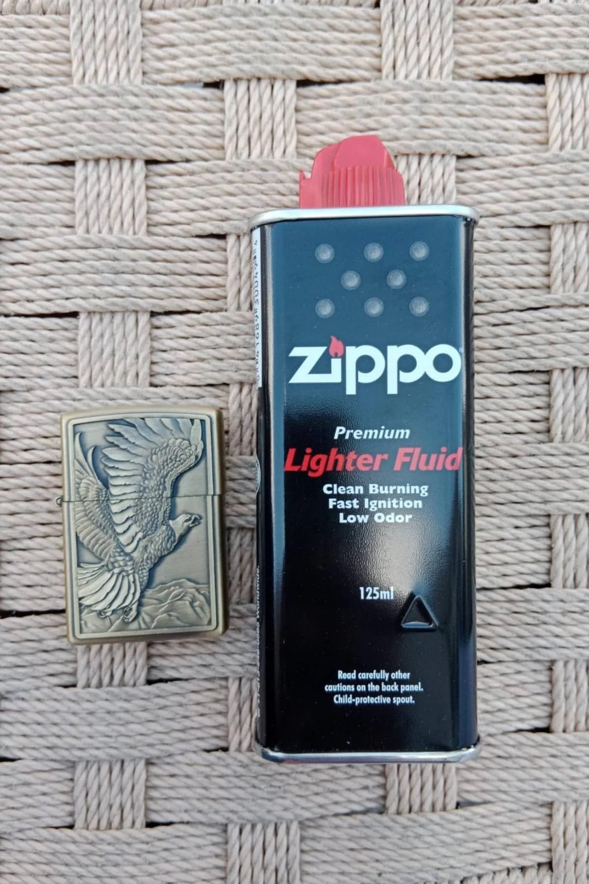 Ozel Tasarim Sari Renkli Kartal Desenli Kabartmali Premium Zippo Cakmak