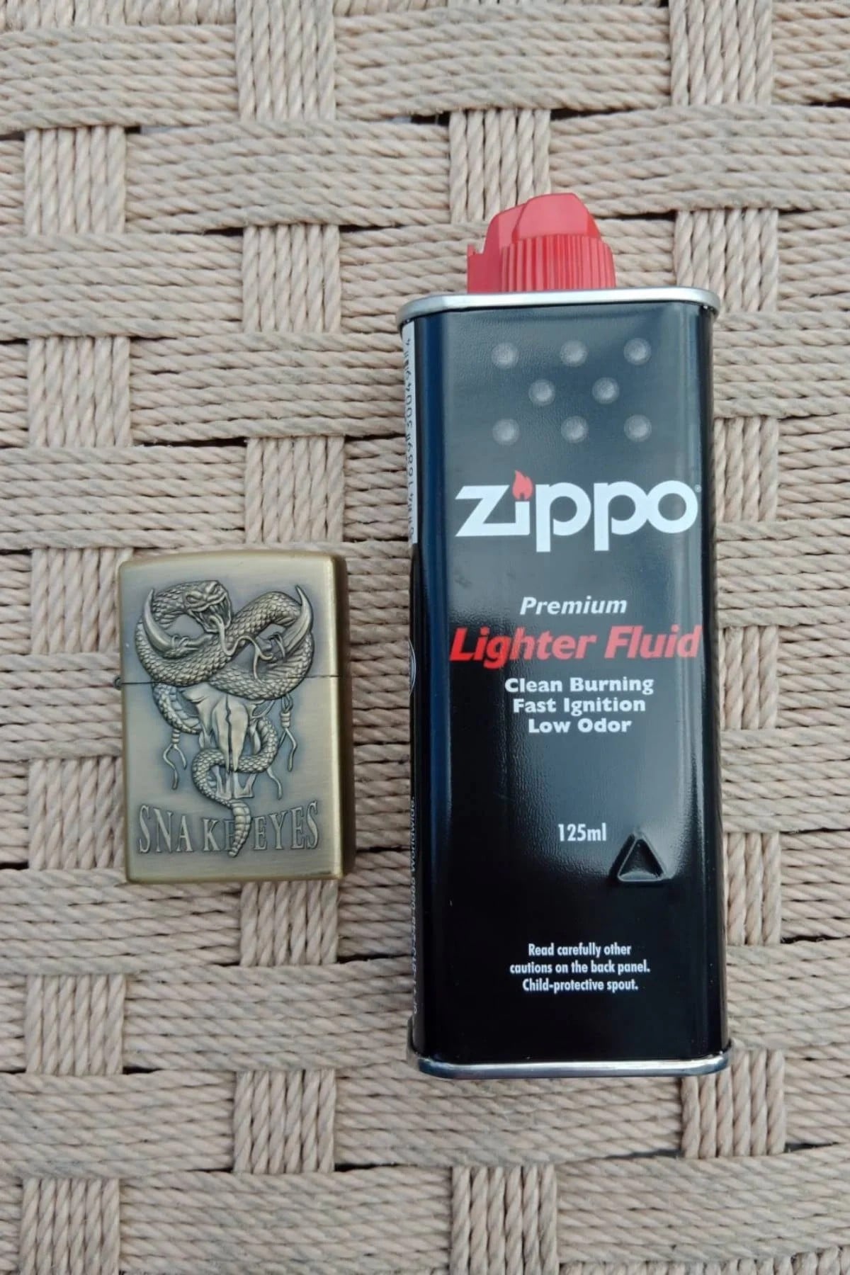 Ozel Tasarim Sari Renkli Snake Eyes Yazili Kabartmali Premium Zippo Cakmak