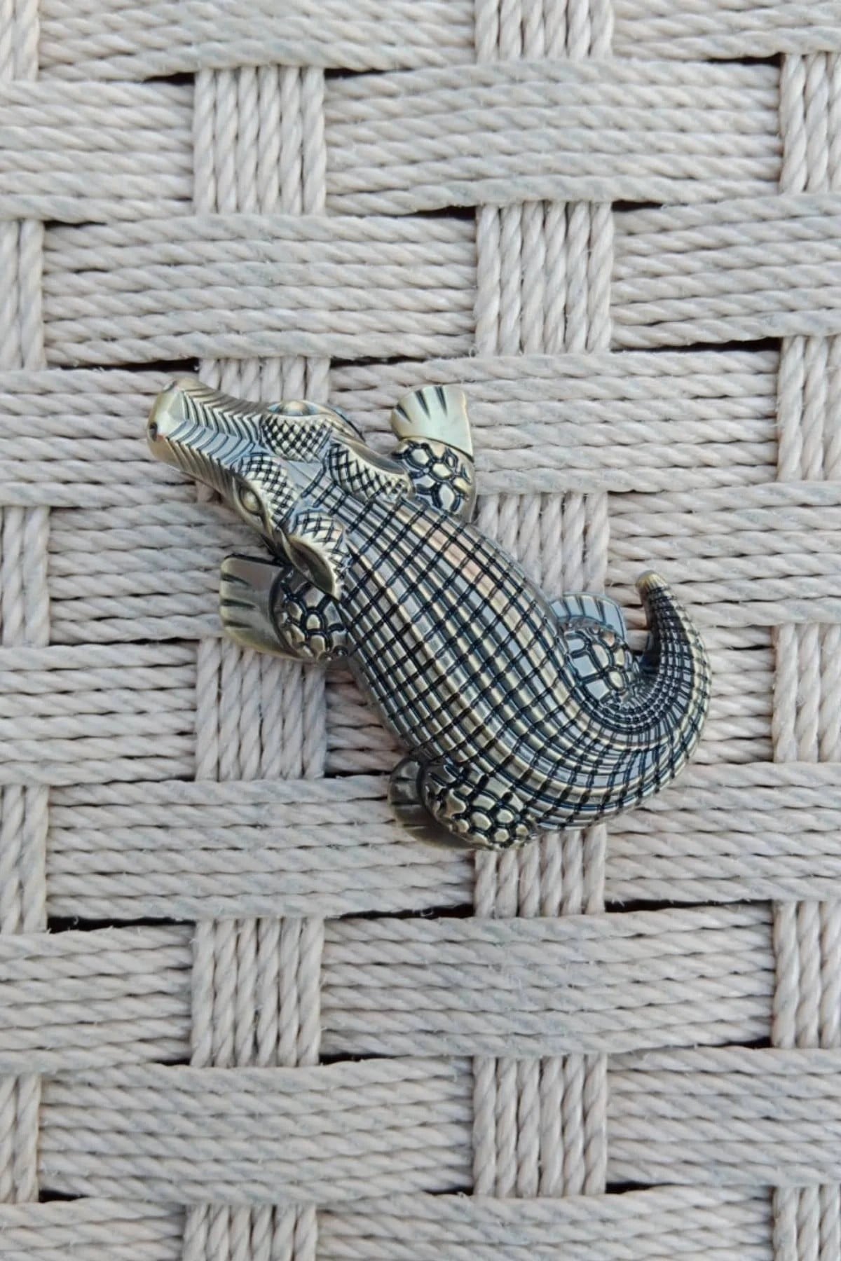 Ozel Tasarim Timsah Crocodile Alligator Kabartmali Manyetolu Purmuz Cakmak