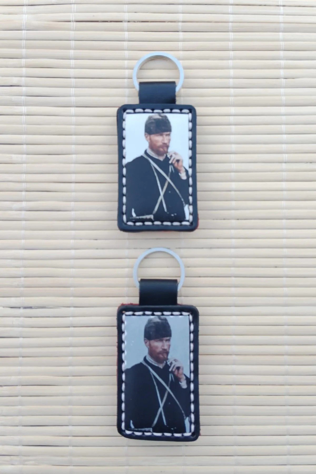 Ozel Uretim Ayyildiz Bayrakli Ataturk Siluetli Hakiki Deri Hediyelik Anahtarlik