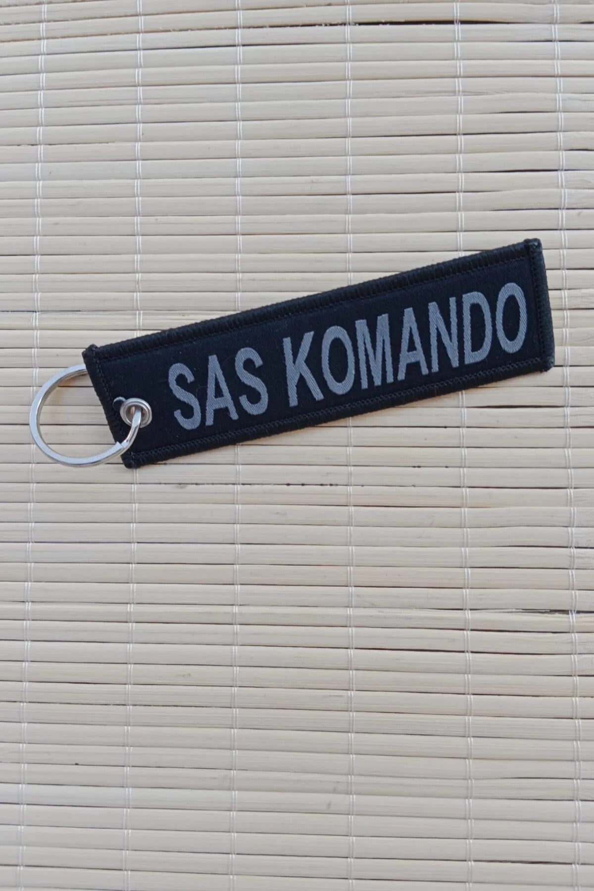 Sas Komando Yazili Nakis İslemeli Bez Anahtarlik