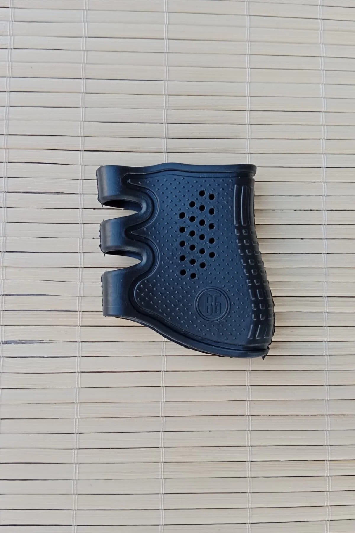Siyah Renkli 9 Mm Tum Silahlara Uyumlu Black Grips Silikon Silah Kabza