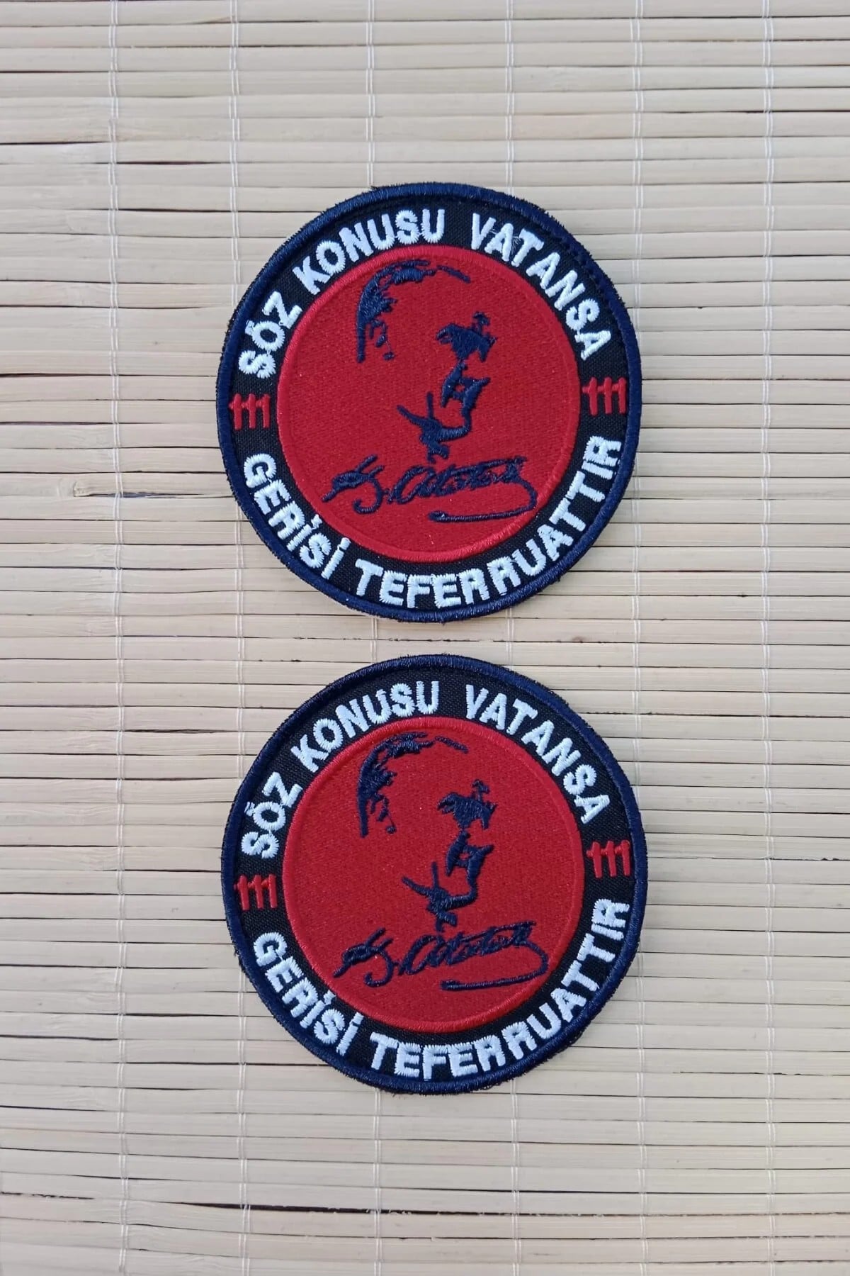 Soz Konusu Vatansa Gerisi Teferruattir Yazili Mustafa Kemal Ataturk İmzali Siluetli Nakis İslemeli Arma Pec Patch