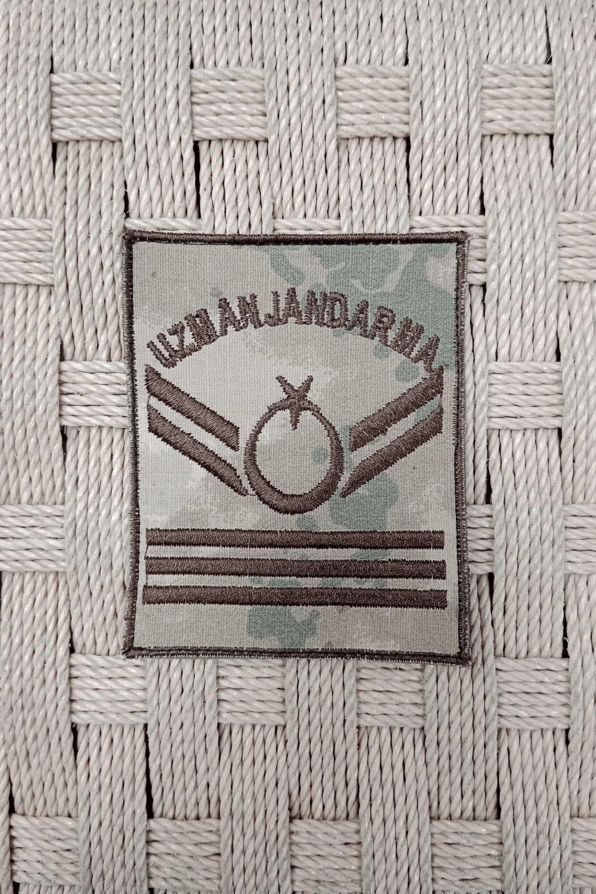Uzman Jandarma 3 Kademe Kamuflaj Renkli Nakis Kol Rutbe