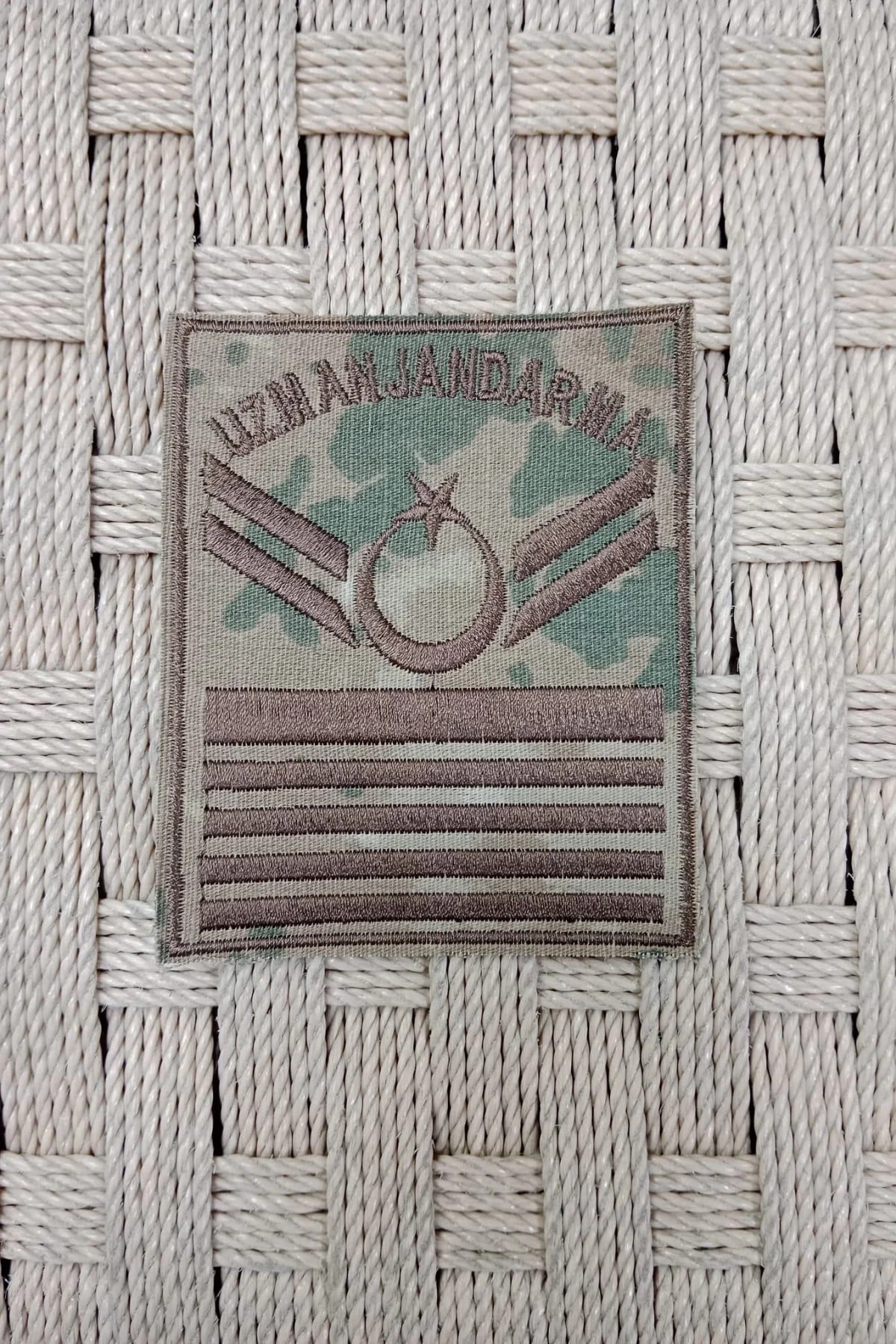 Uzman Jandarma 8 Kademe Kamuflaj Renkli Nakis Kol Rutbe