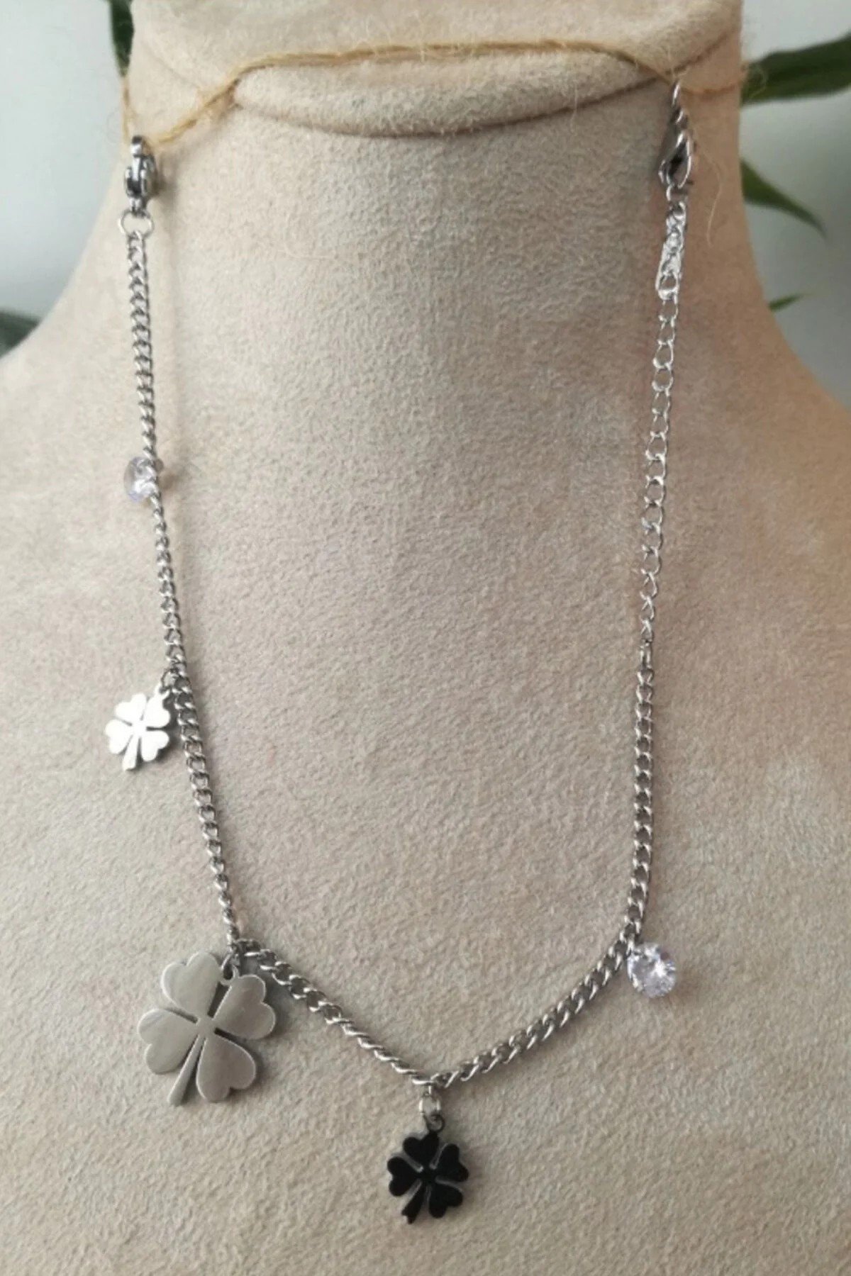 Yonca Tasarim İnce Silver Zincirli Gumus Renkli Zirkon Tasli Paslanmaz Celik Bileklik Halhal