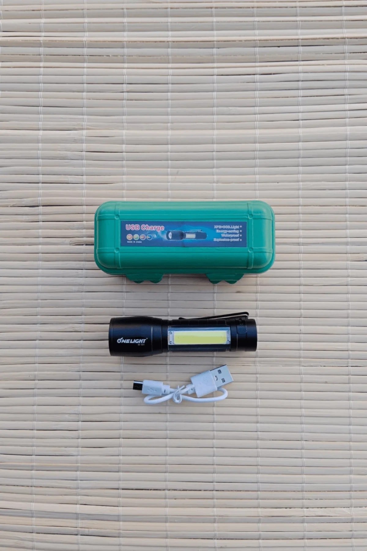 Yuksek Guclu Aluminyum Alasimli Usb Sarj Ozellikli Cakarli Kaliteli El Feneri