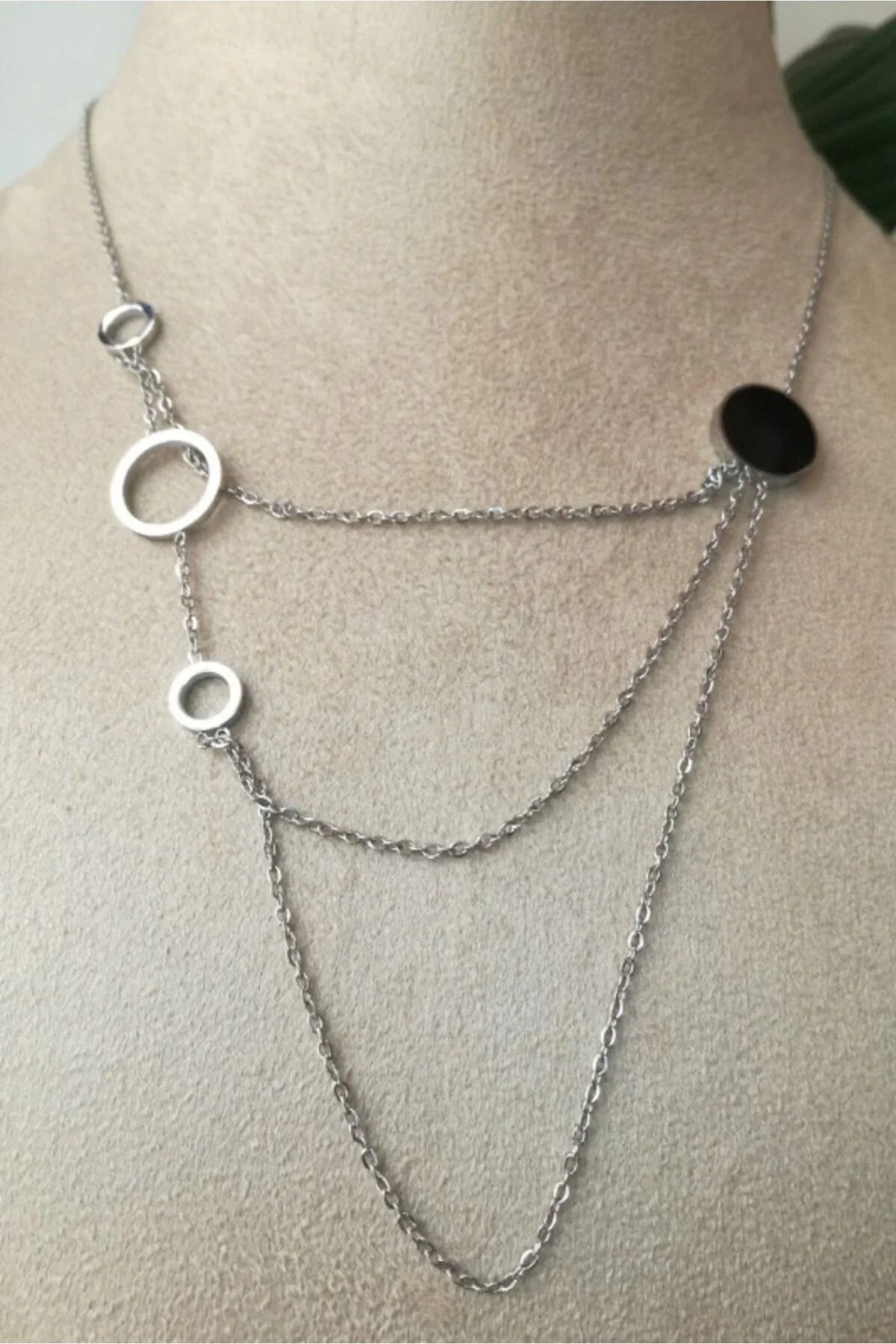 Yuvarlak Tasarimli İnce Silver Zincirli Gumus Renkli Akik Tasli Kaliteli Paslanmaz Celik Kolye Stainless Stell