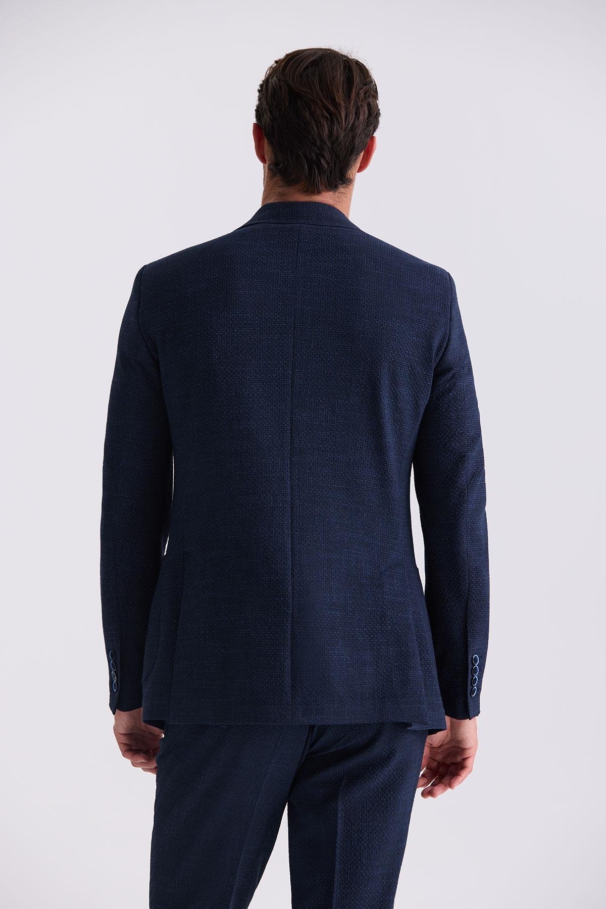 Dar Kalıp - Slim Fit Serili Takım Elbise-Jakamen  Sivri Yaka  Serili• Takım ElbiseJakamen