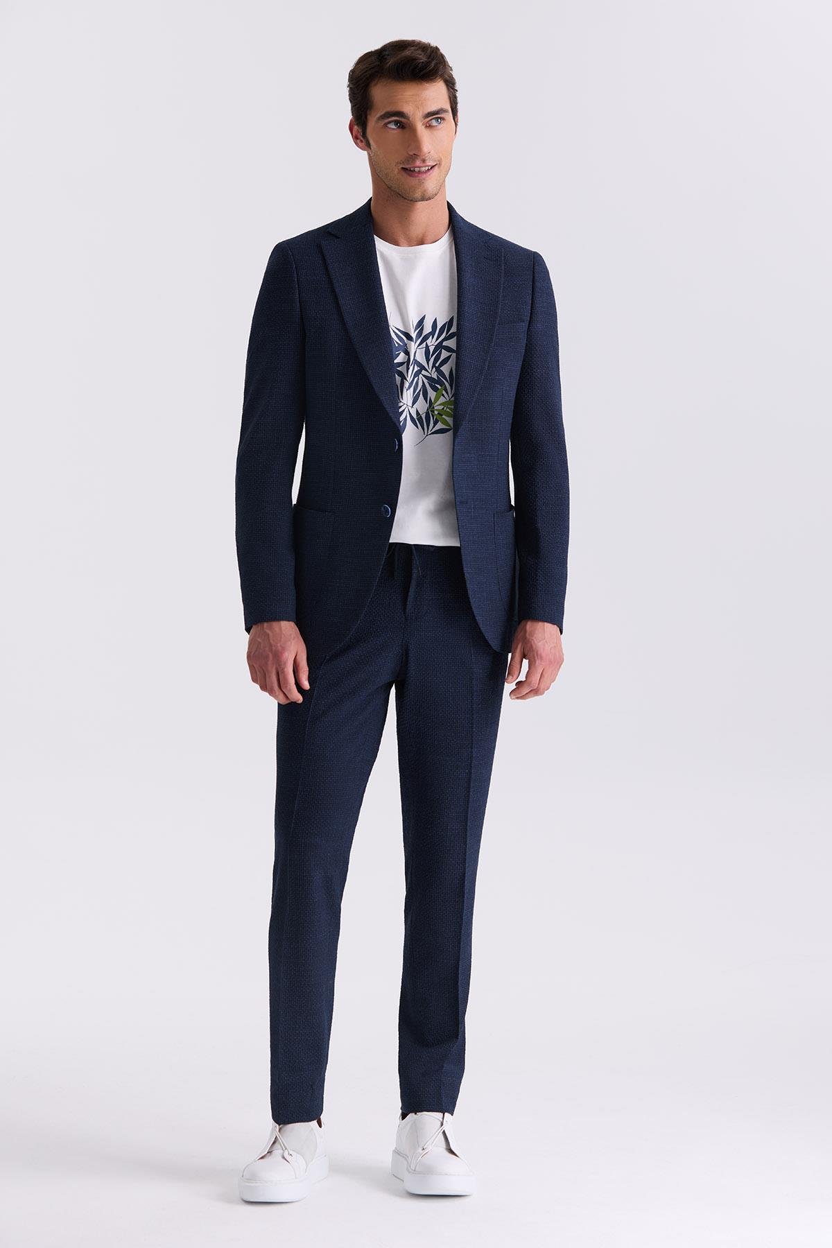 Dar Kalıp - Slim Fit Serili Takım Elbise-Jakamen  Sivri Yaka  Serili• Takım ElbiseJakamen