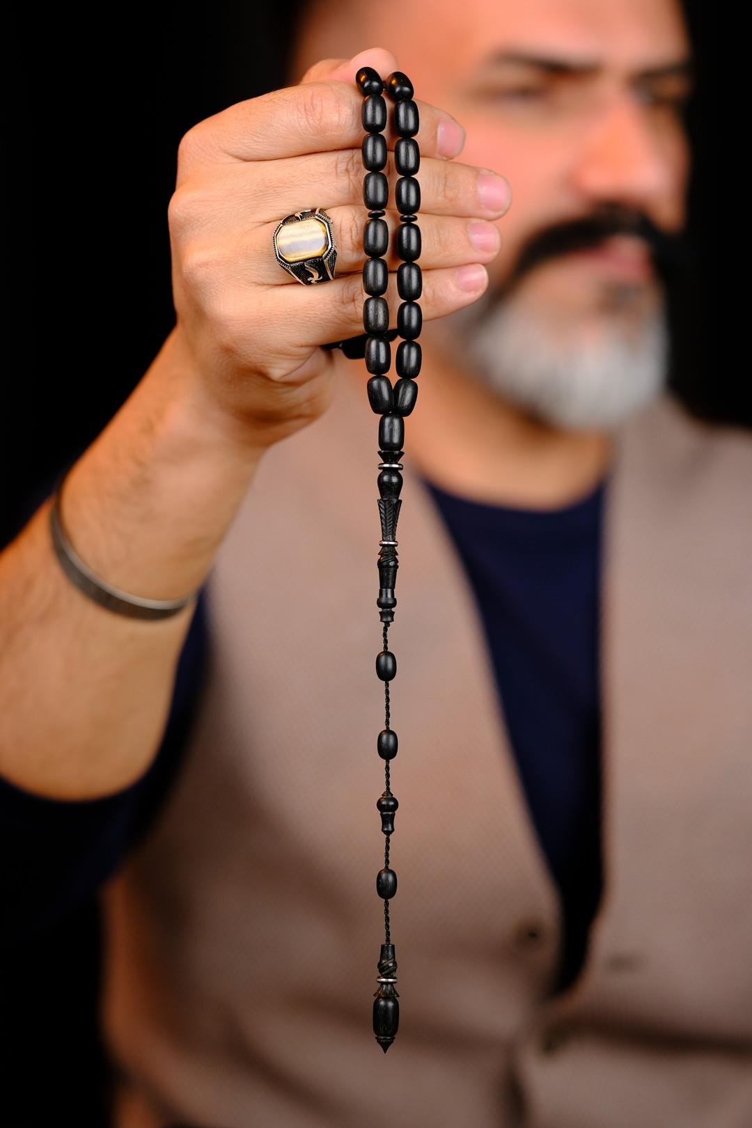 Master Mücahit Şener Otantik Oyma Serisi Kapsül Kesim Abanoz Ağacı Tesbih