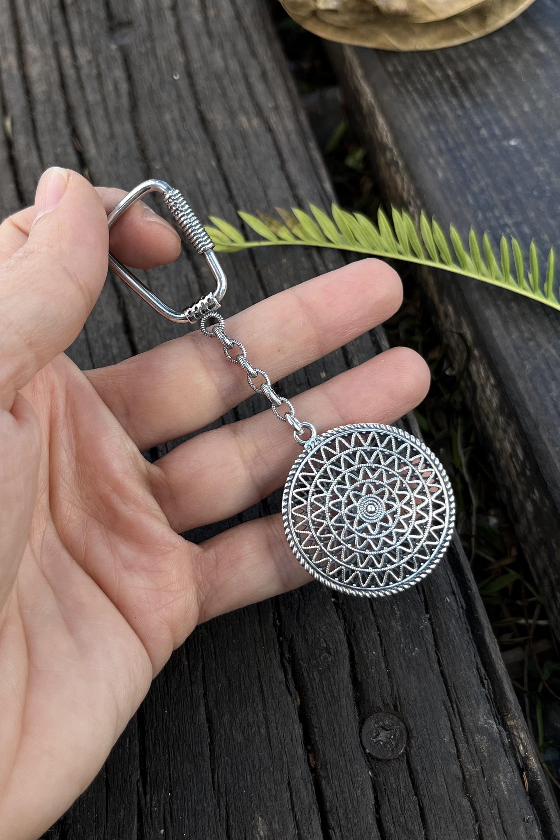 Kalkan Motif Gümüş Telkari Anahtarlık