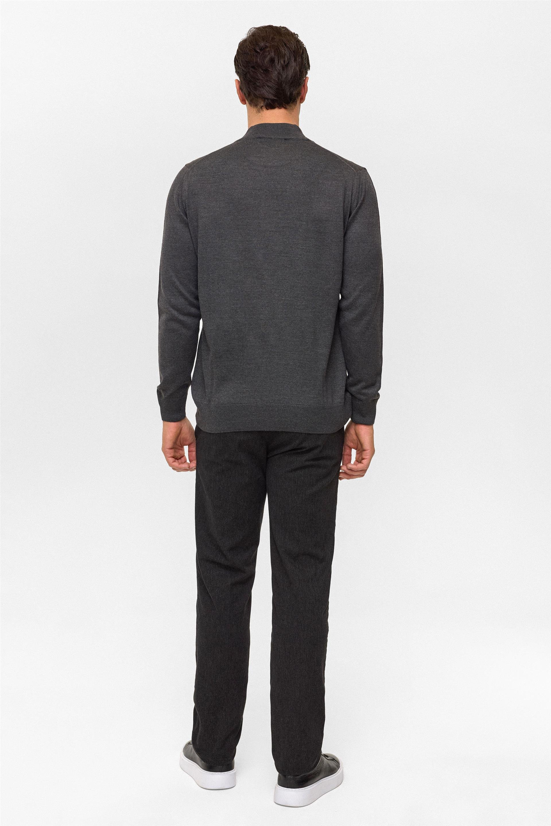 Antrasit Regular Düz Yarım Balıkçı Yaka Triko Kazak