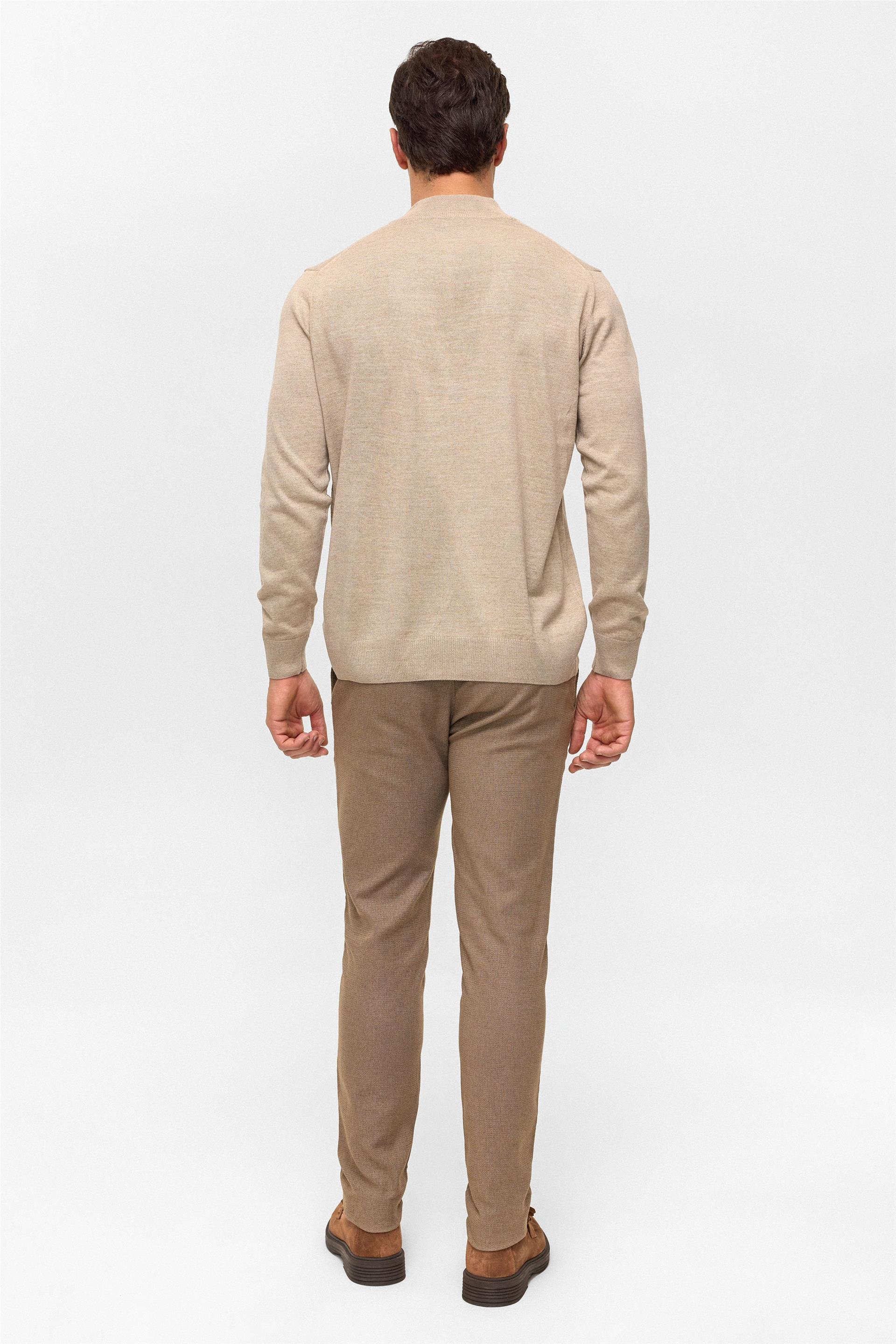 Bej Regular Düz Yarım Balıkçı Yaka Triko Kazak