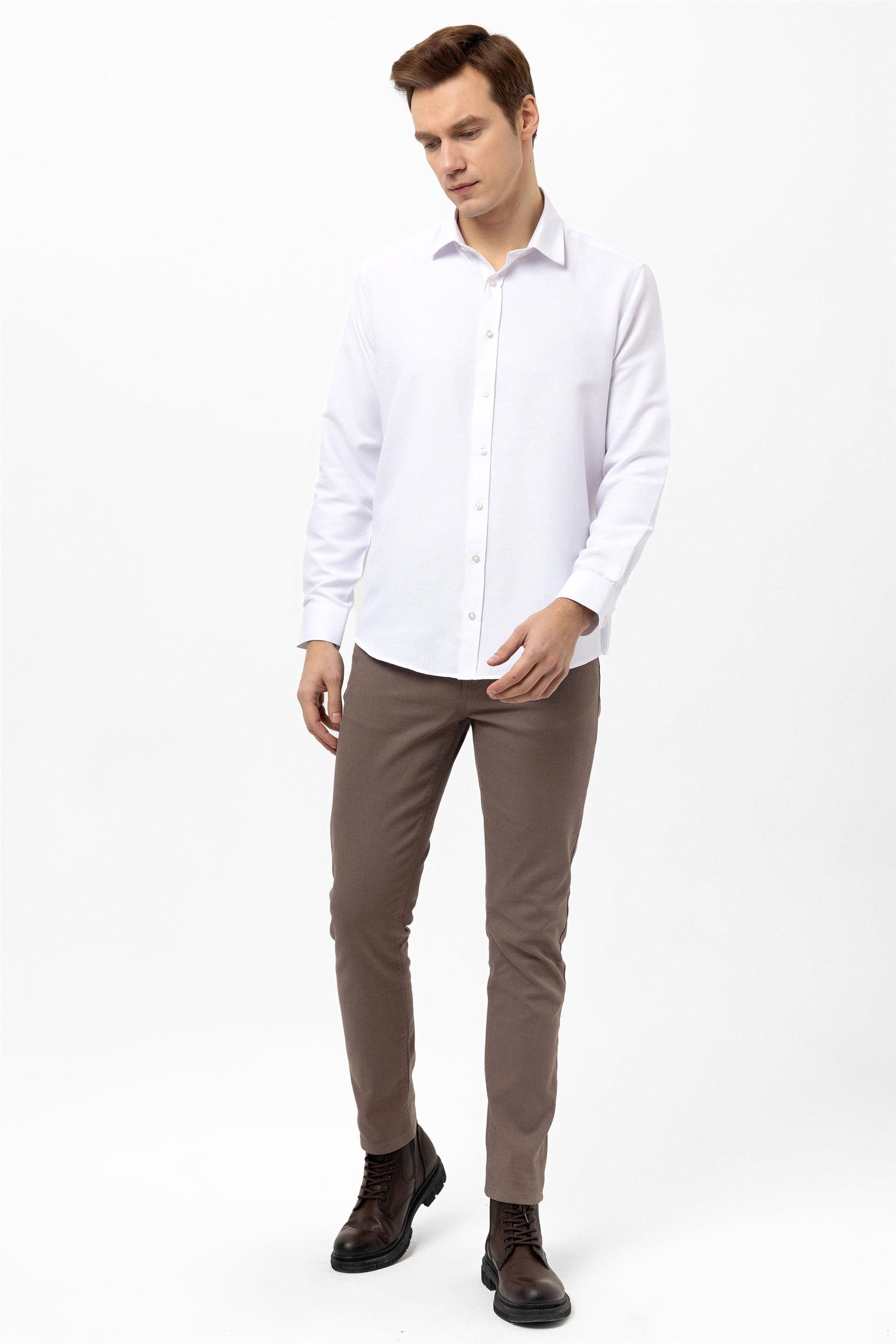 Beyaz Regular Armürlü Klasik Yaka  Gömlek