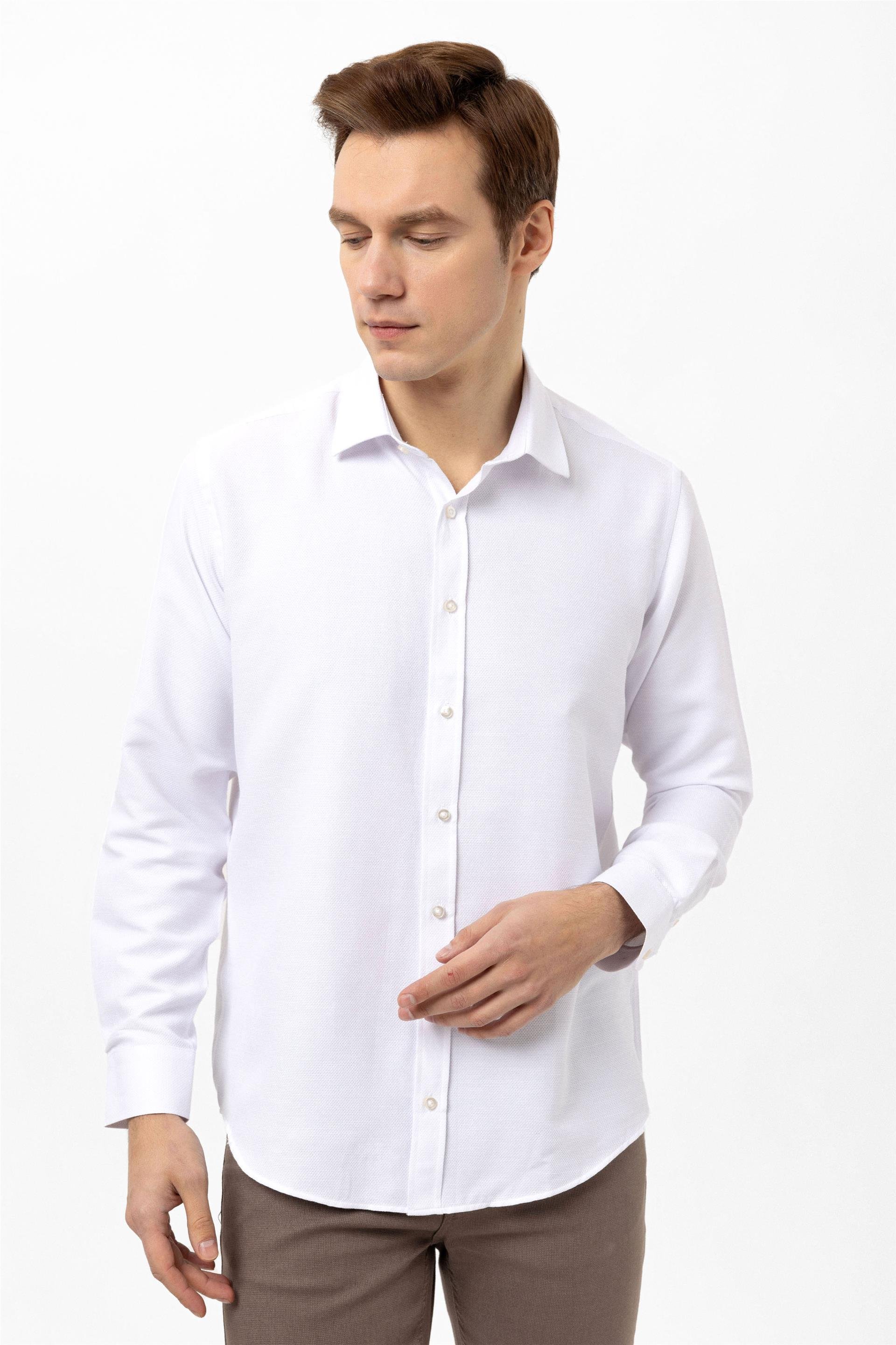 Beyaz Regular Armürlü Klasik Yaka  Gömlek