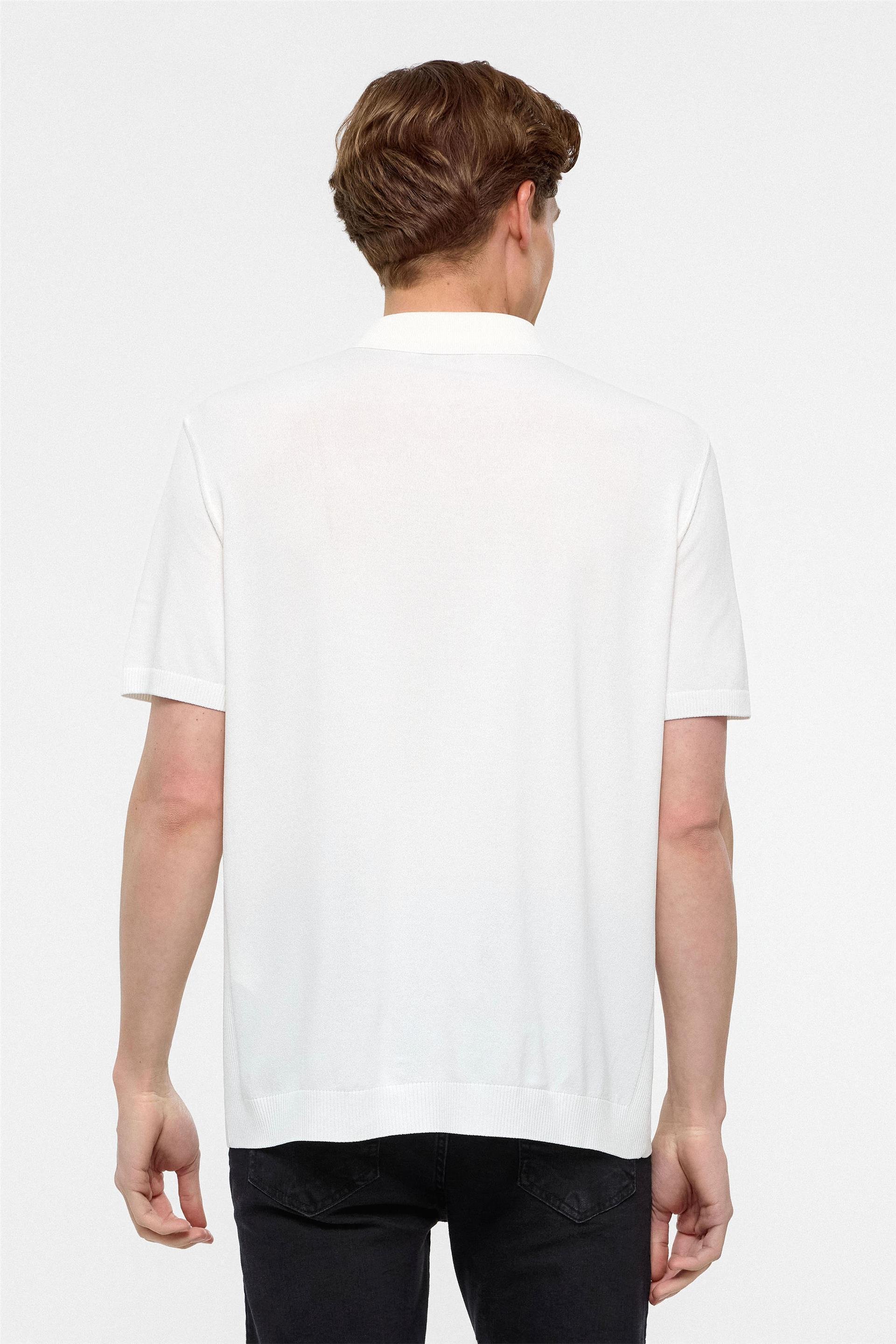 Beyaz Regular Düz Polo Yaka Triko