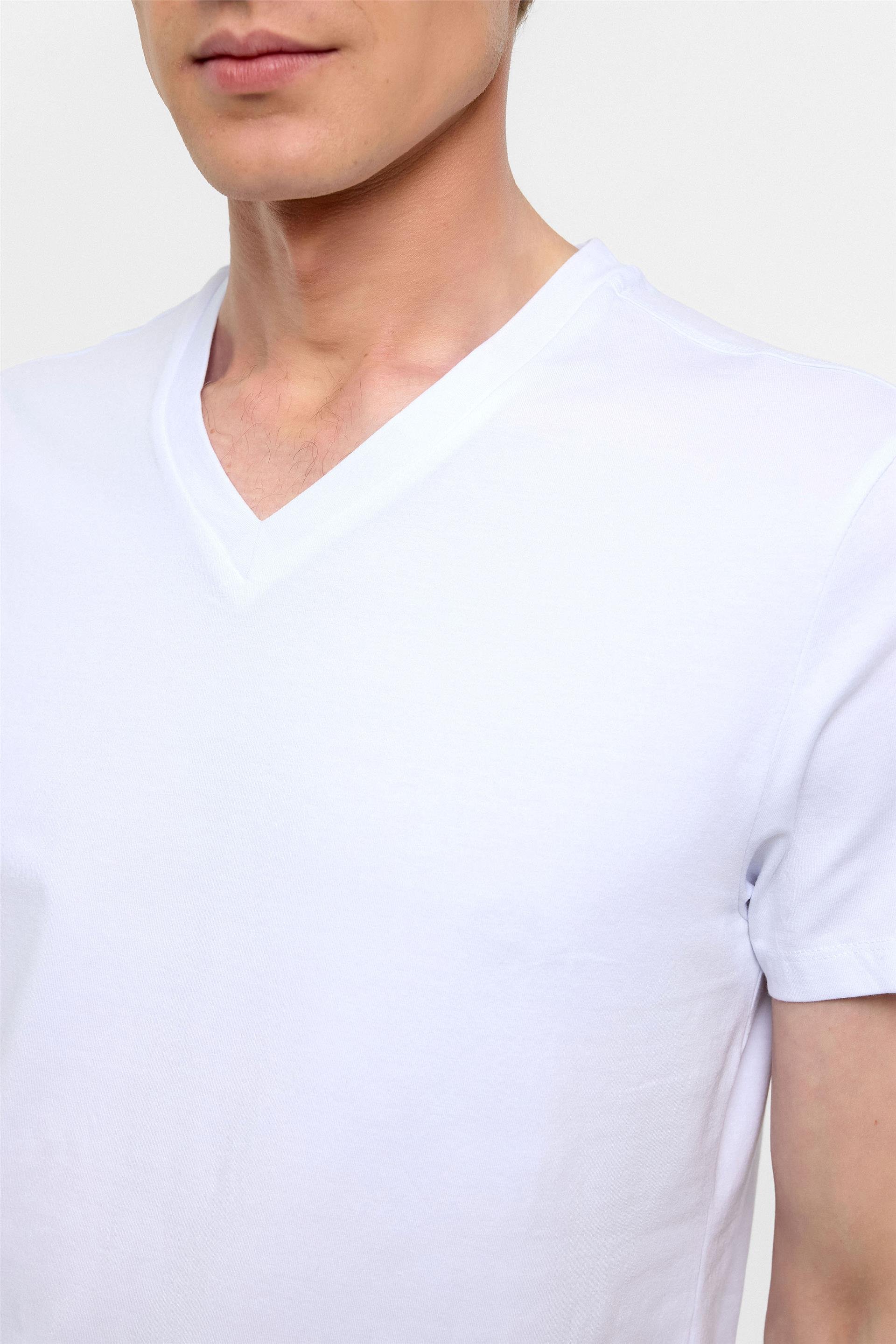 Beyaz Slim Fit Düz V Yaka Tişört