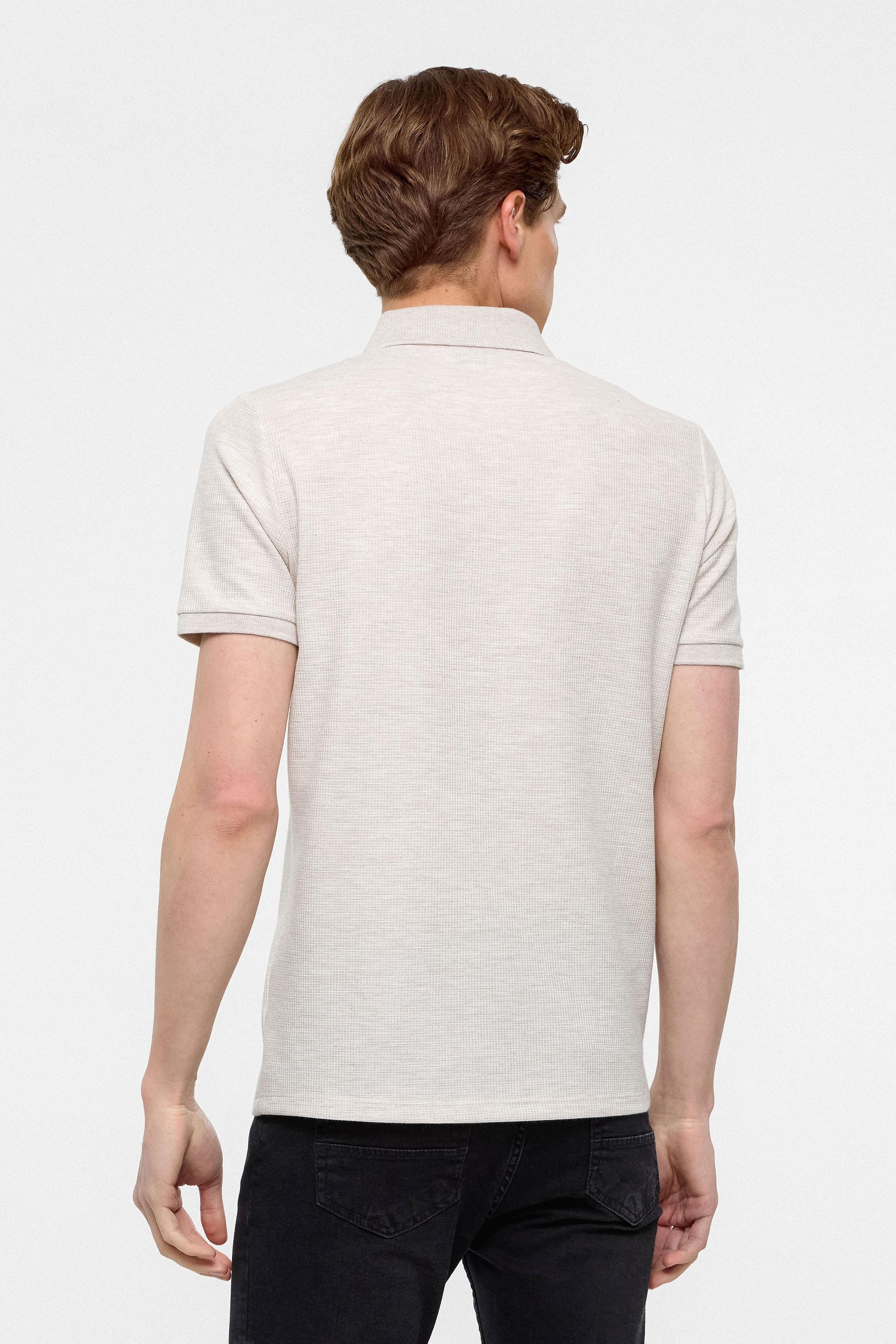 Ekru Regular Armürlü Polo Yaka Tişört