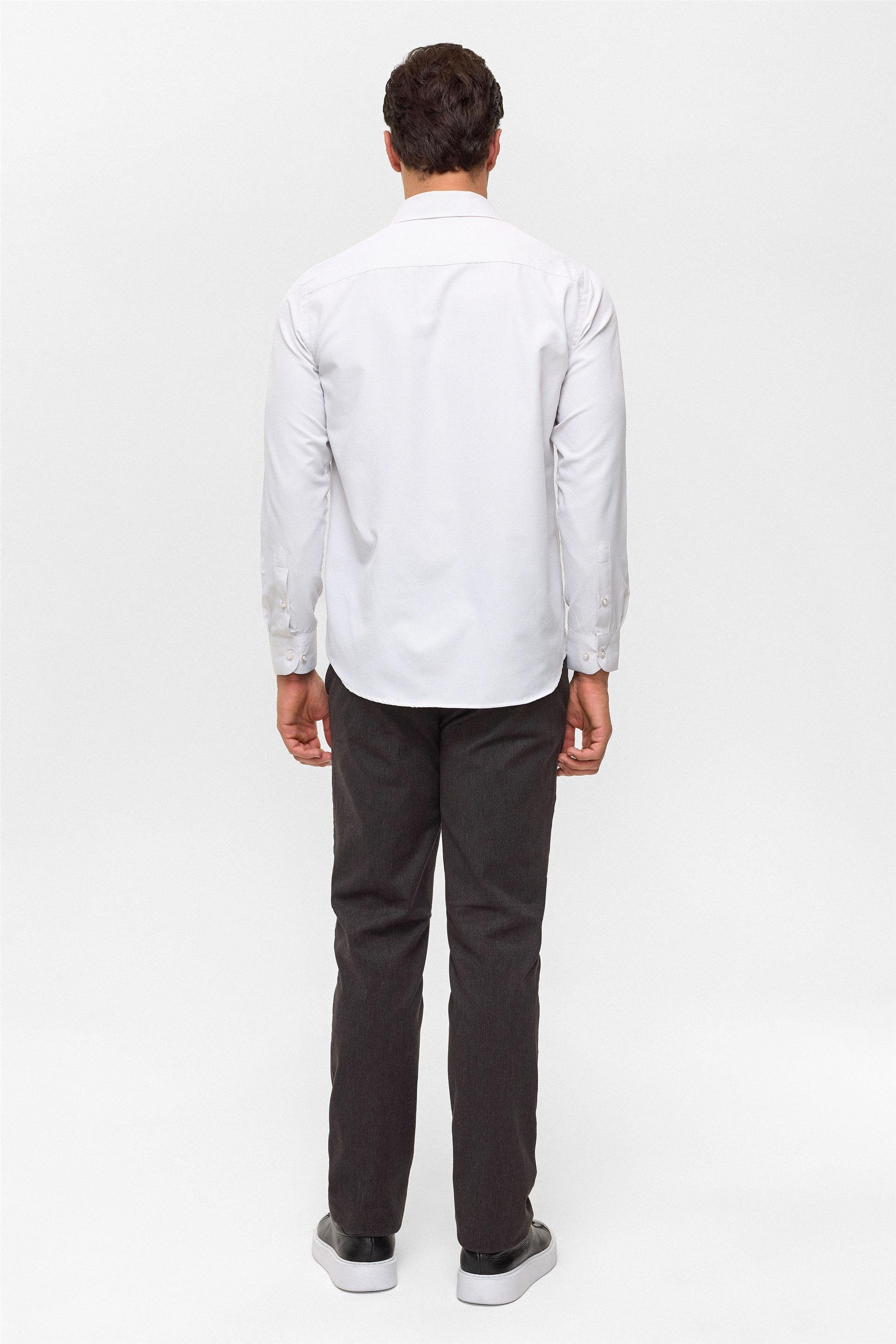 Ekru Regular Desenli Klasik Yaka Gömlek