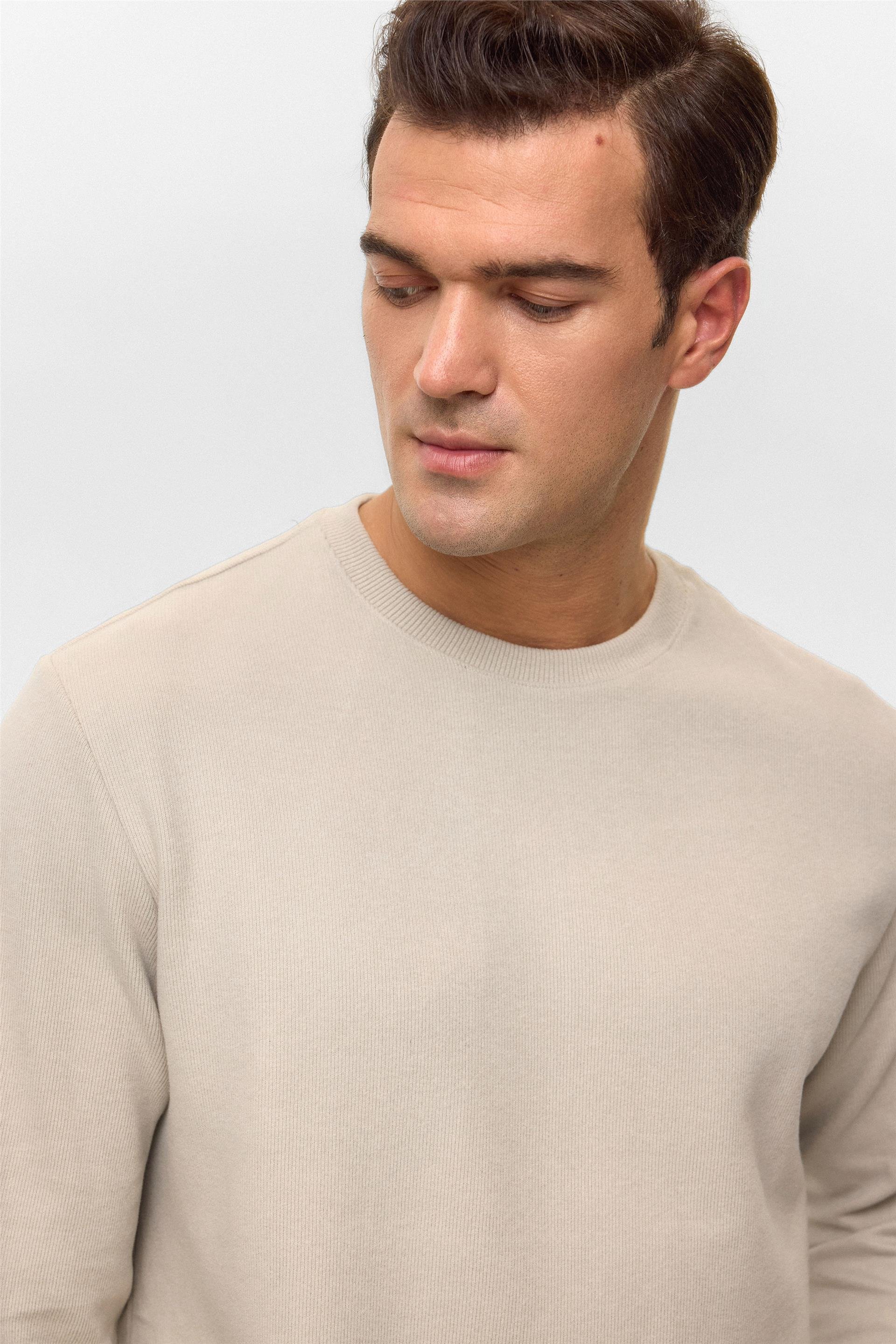 Ekru Regular Düz Bisiklet Yaka Sweatshirt