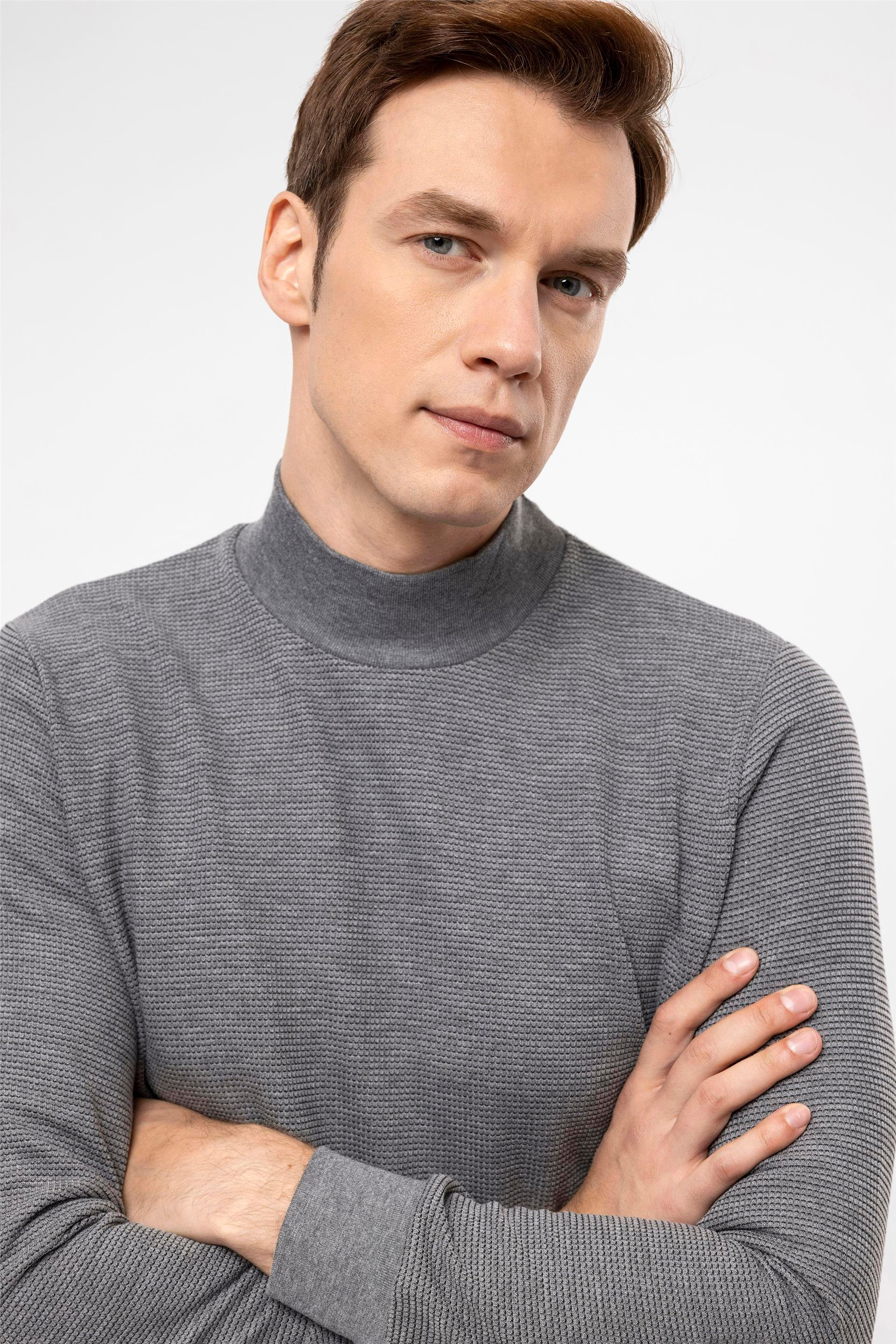Gri Regular Kapitone Yarım Balıkçı Yaka  Sweatshirt