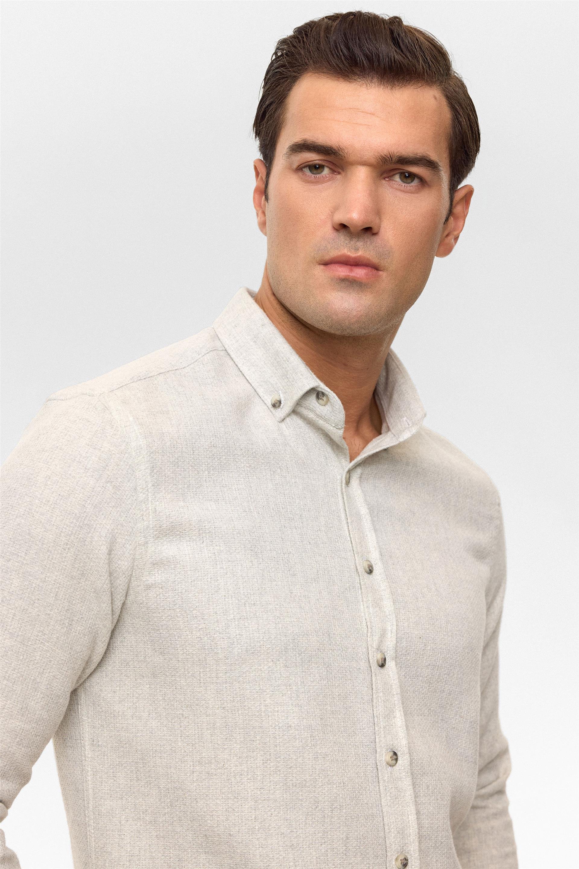 Gri Slim Düz Düğmeli Yaka Gömlek