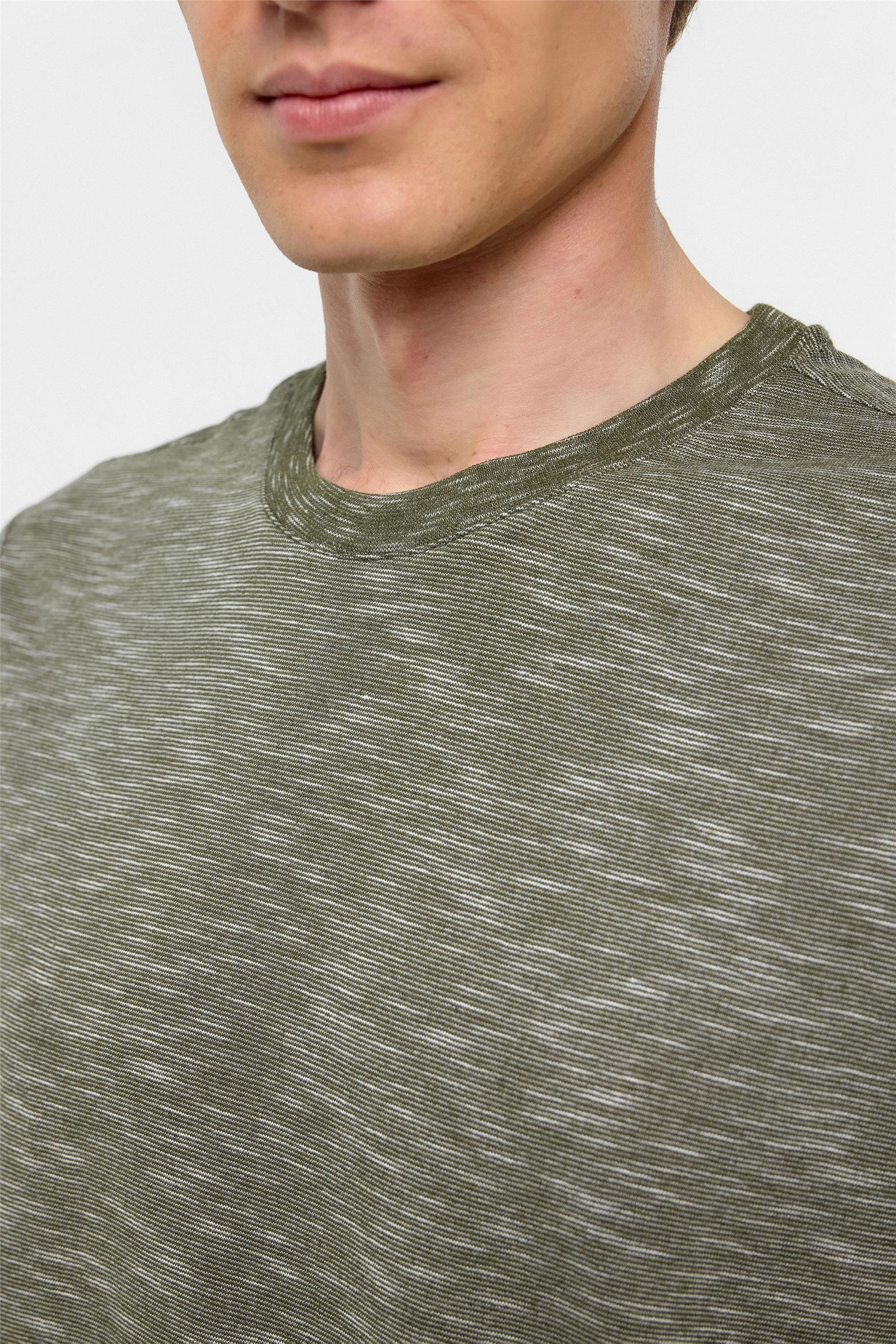 Haki Regular Armürlü Bisiklet Yaka Tişört