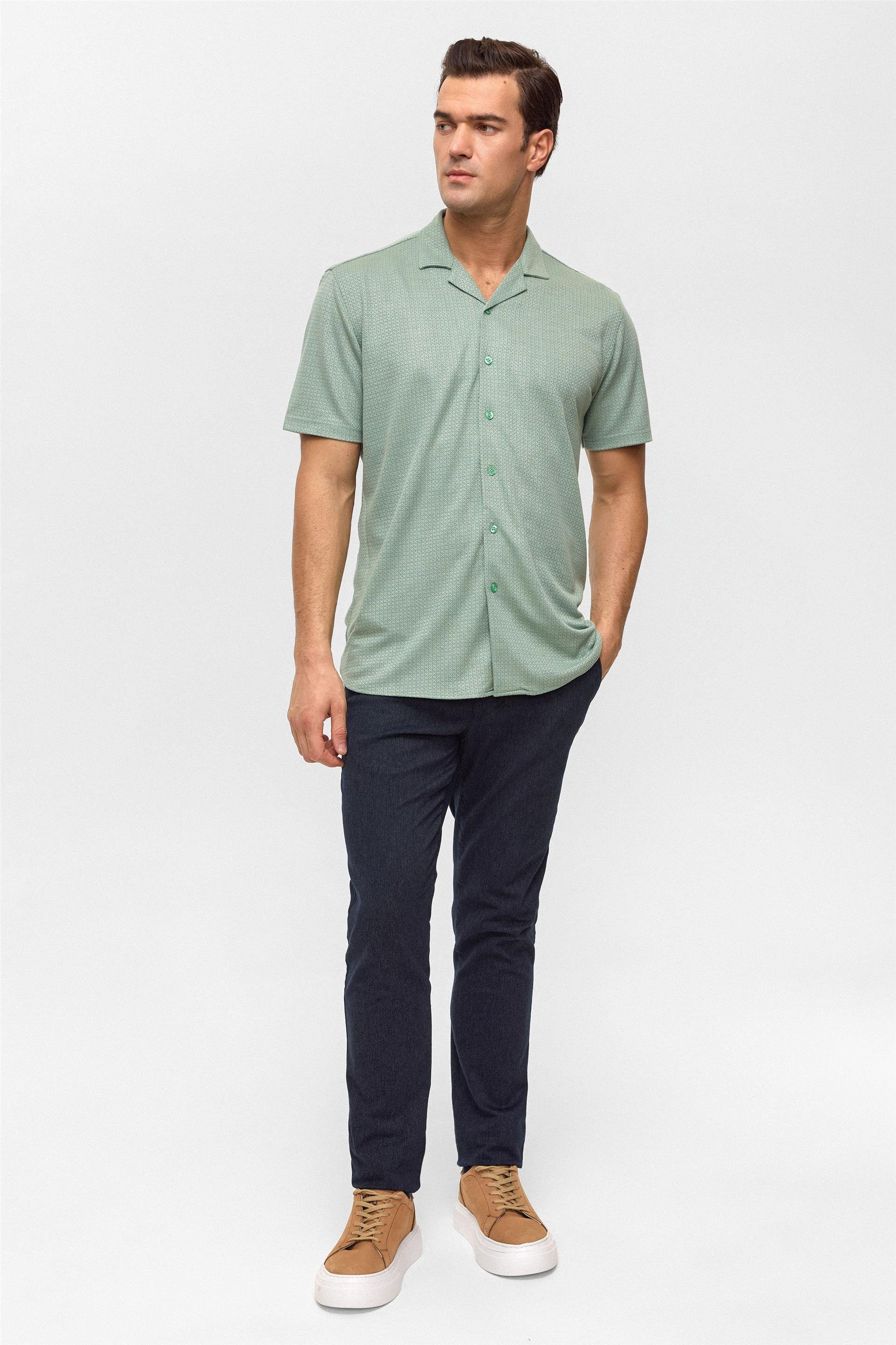 Koyu Haki Slim Desenli Apaş Yaka Gömlek