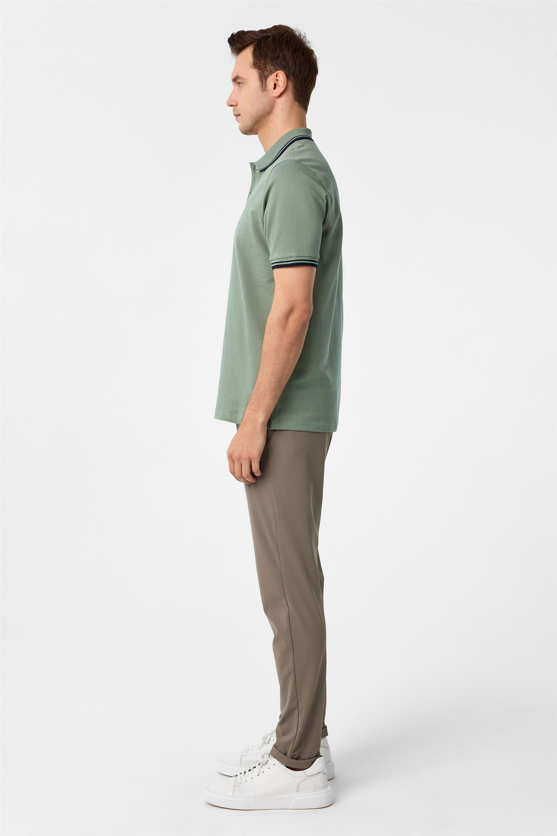 Koyu Yeşil Regular Armürlü Polo Yaka Tişört