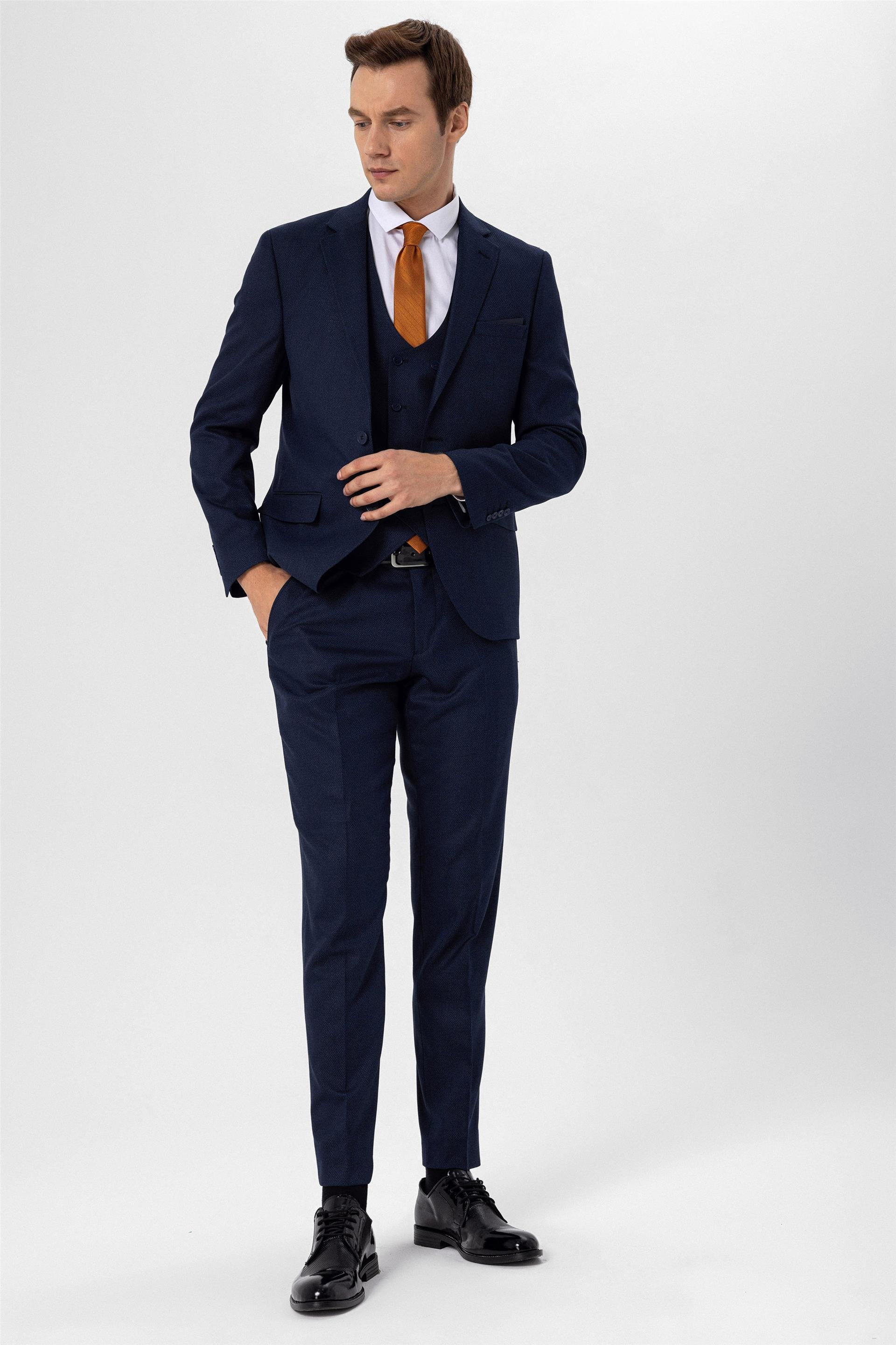 Lacivert Slim Armürlü Mono Yaka 6 Drop                                                       Yelekli Takım Elbise